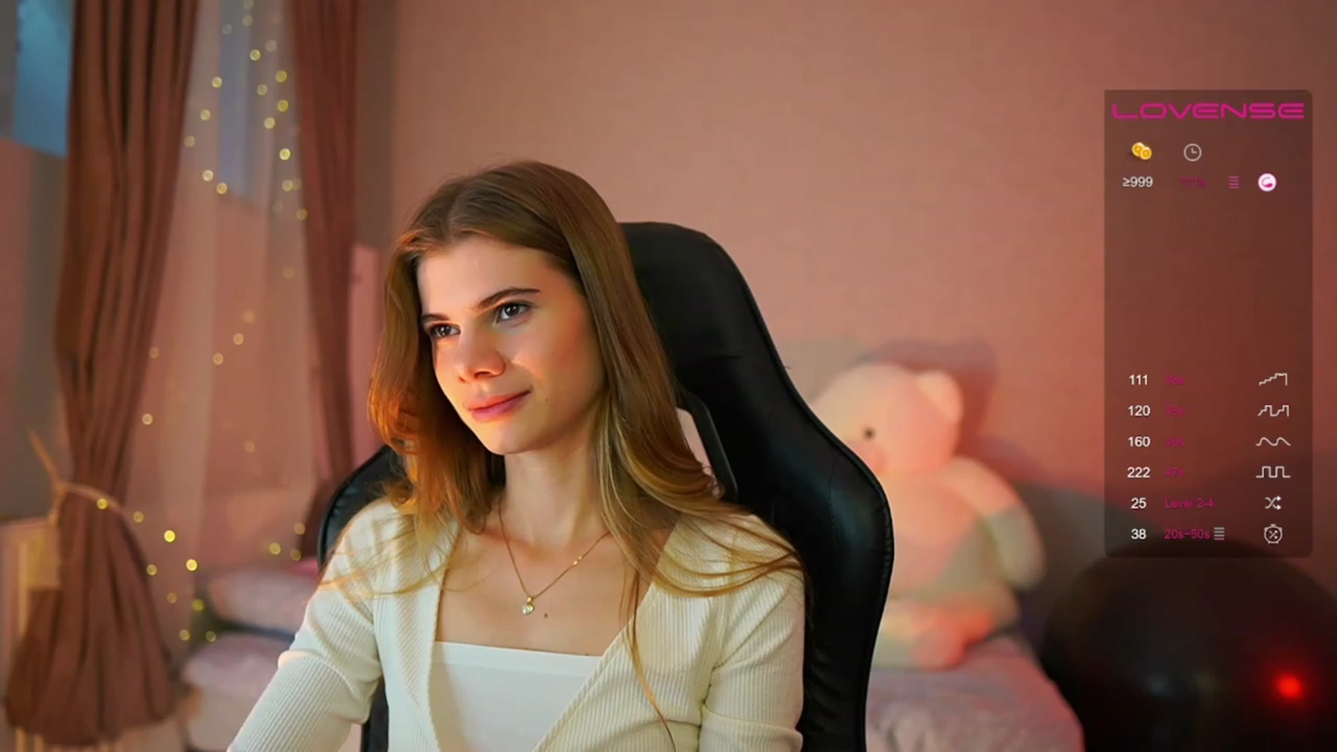 Gallery image thumbnail from RileyReid_18's myfreecams stream on, 06/07/2023, 14:39 image 9 of 20