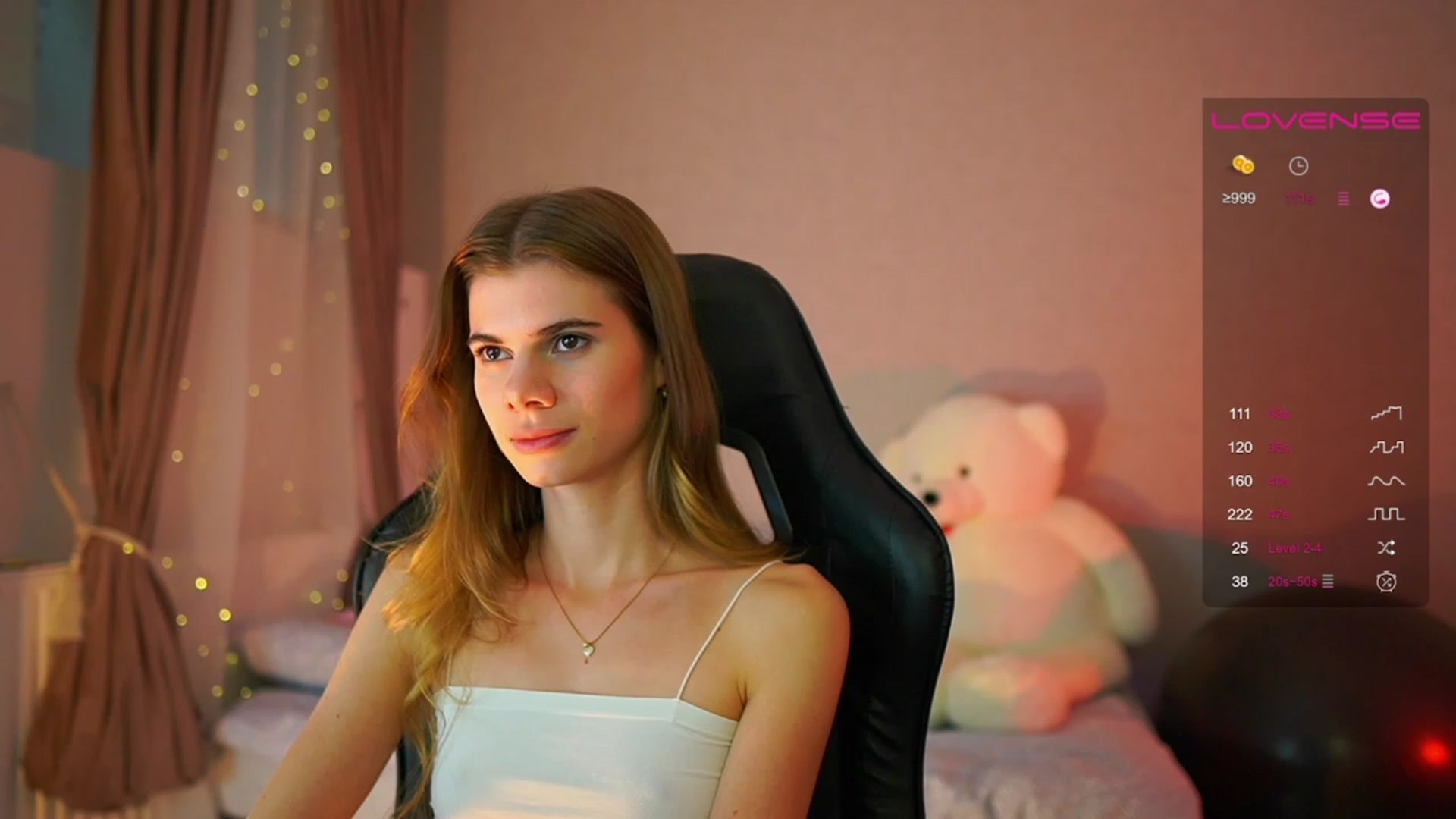 Gallery image thumbnail from RileyReid_18's myfreecams stream on, 06/07/2023, 15:36 image 14 of 20