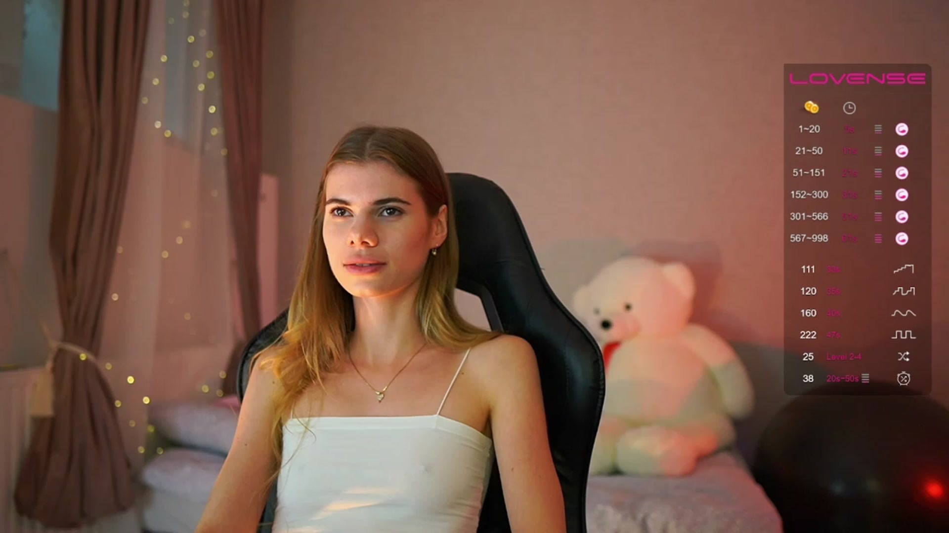 Gallery image thumbnail from RileyReid_18's myfreecams stream on, 06/07/2023, 15:36 image 20 of 20