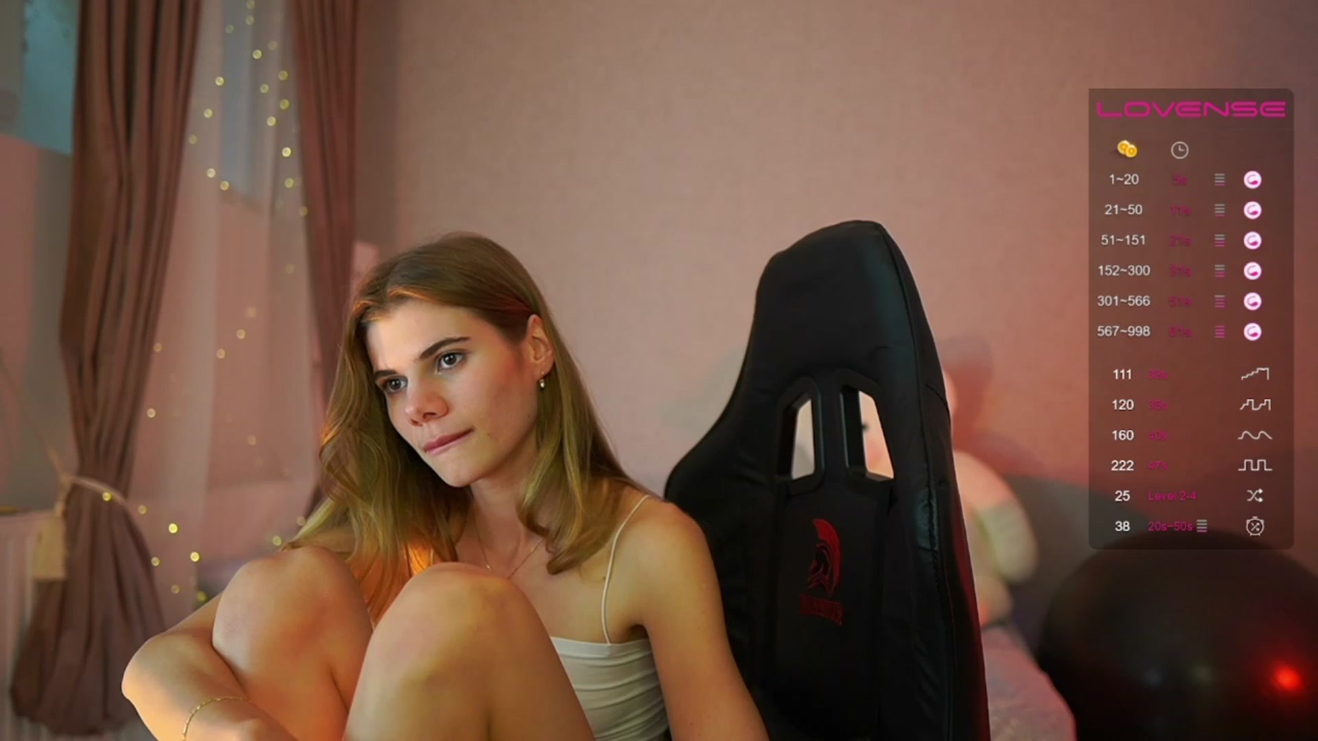 Gallery image thumbnail from RileyReid_18's myfreecams stream on, 06/07/2023, 17:16 image 17 of 20