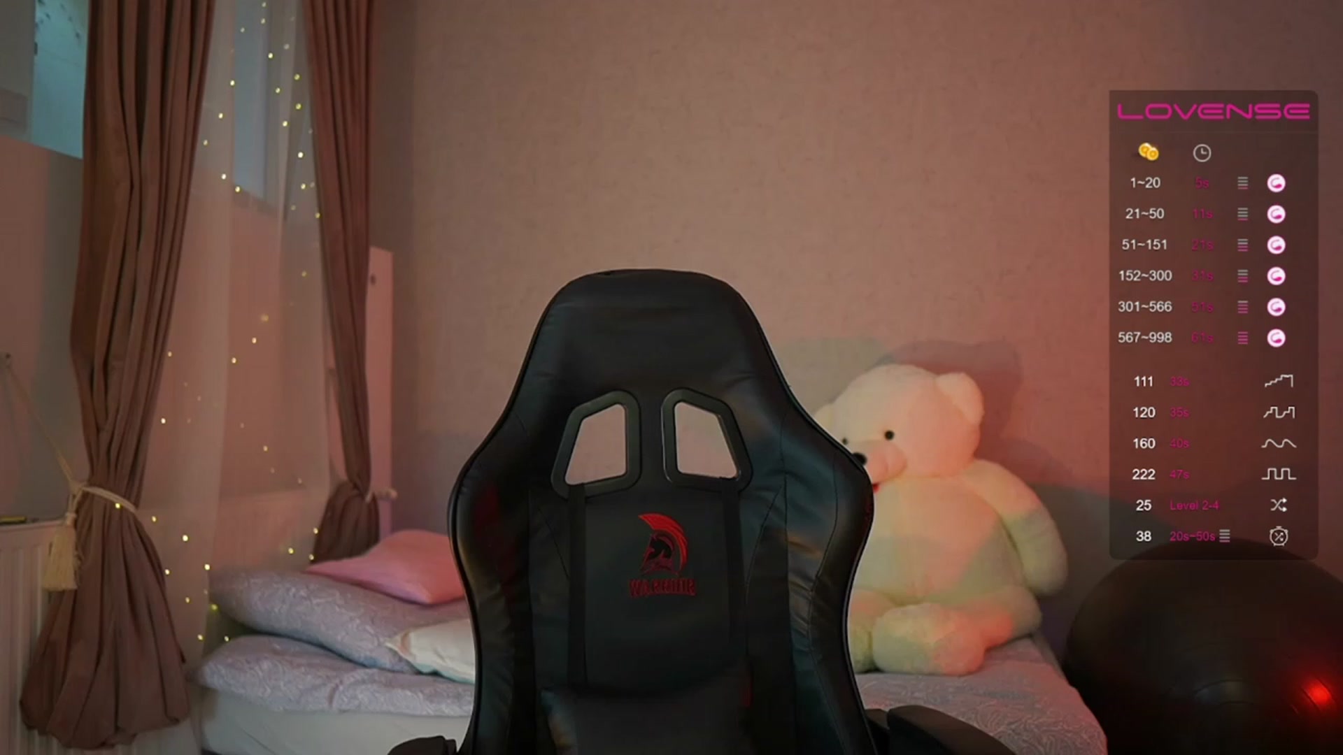 Gallery image thumbnail from RileyReid_18's myfreecams stream on, 06/07/2023, 17:16 image 6 of 20