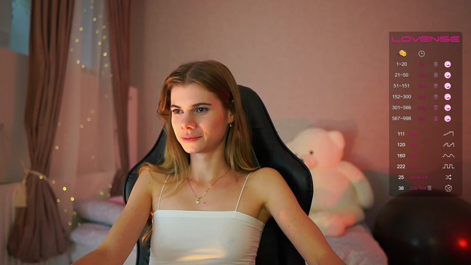 Gallery image thumbnail from RileyReid_18's myfreecams stream on, 06/07/2023, 17:16 image 9 of 20