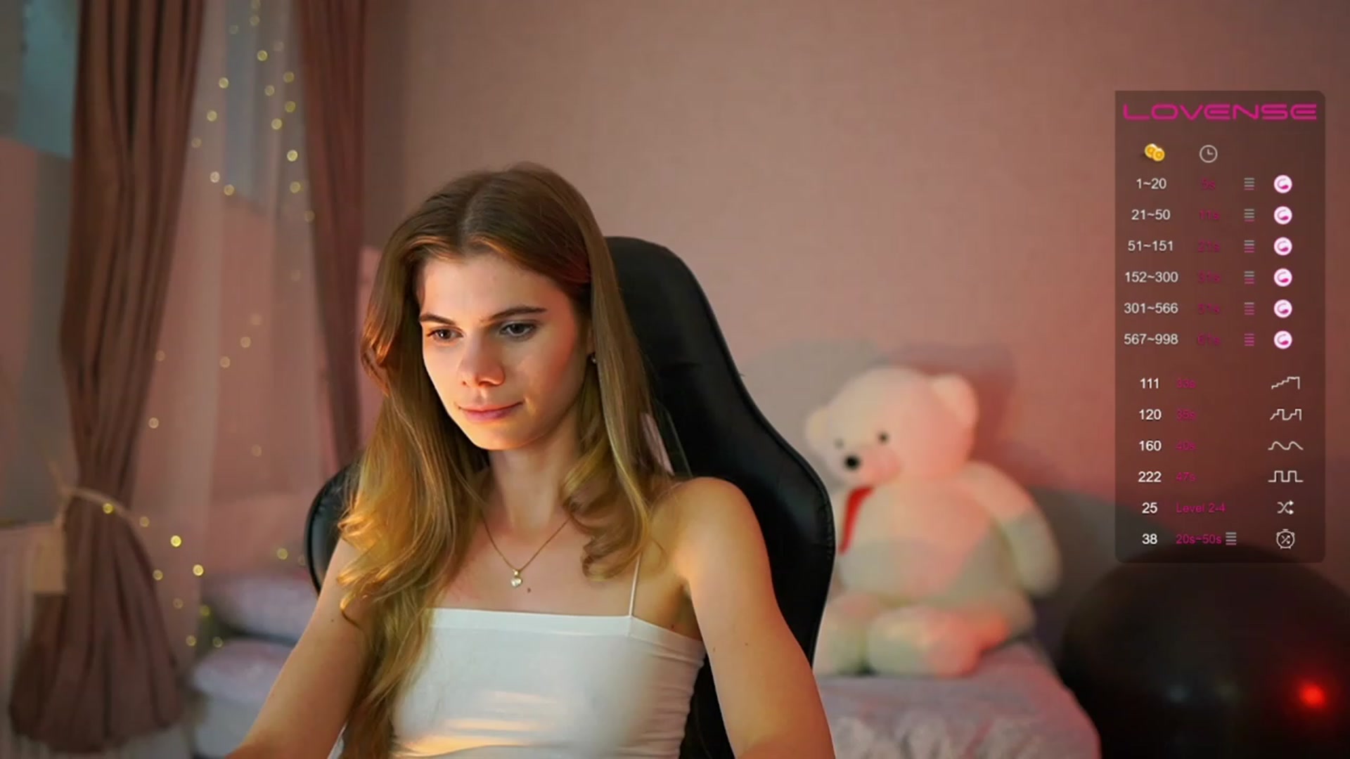 Gallery image thumbnail from RileyReid_18's myfreecams stream on, 06/07/2023, 17:16 image 18 of 20