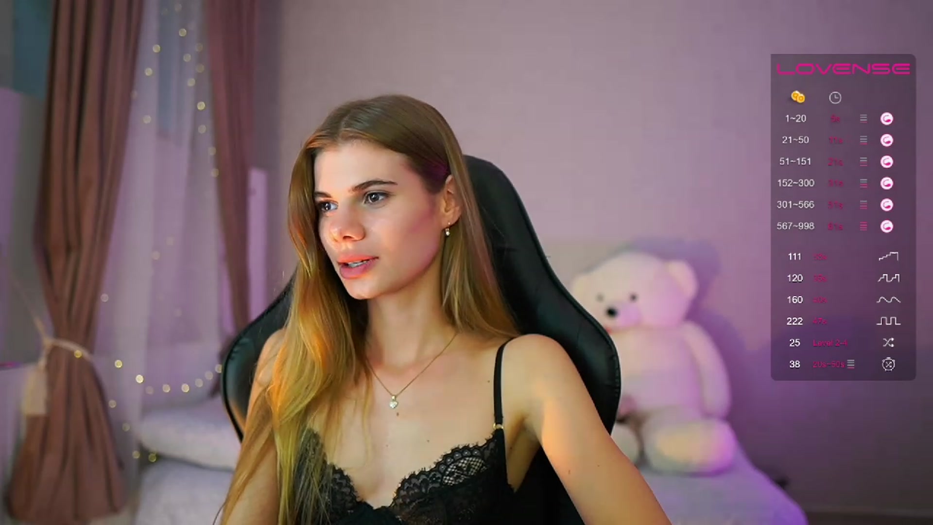 Gallery image thumbnail from RileyReid_18's myfreecams stream on, 06/08/2023, 16:37 image 18 of 20