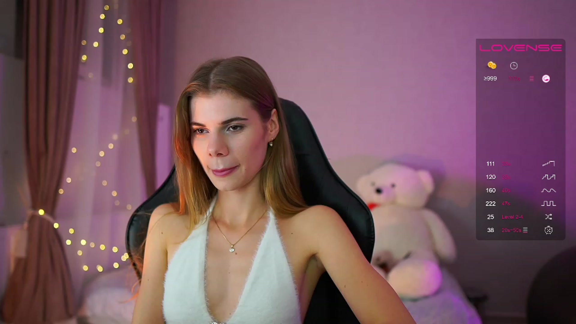Gallery image thumbnail from RileyReid_18's myfreecams stream on, 06/10/2023, 20:28 image 4 of 20