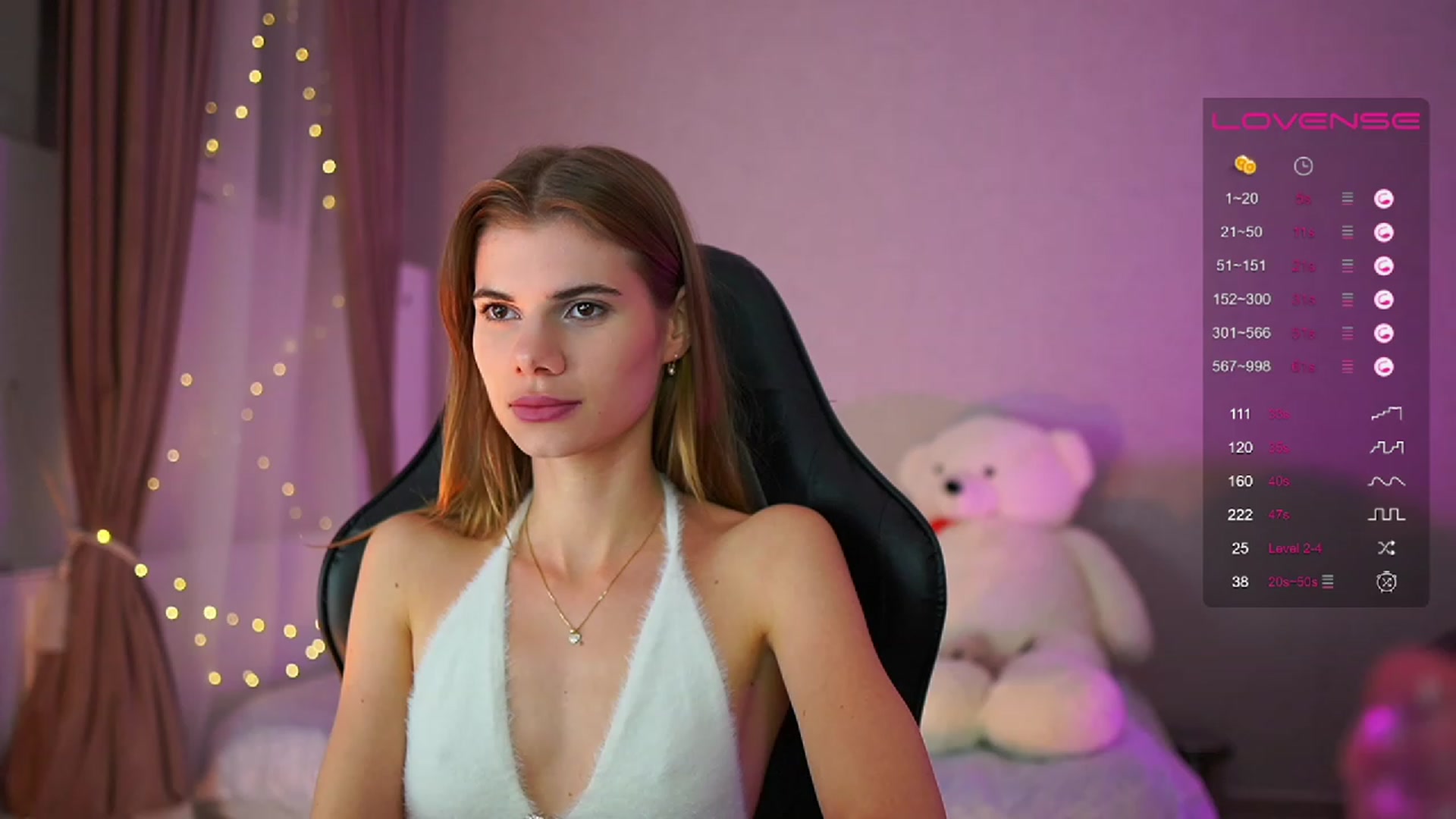 Gallery image thumbnail from RileyReid_18's myfreecams stream on, 06/10/2023, 21:41 image 10 of 20