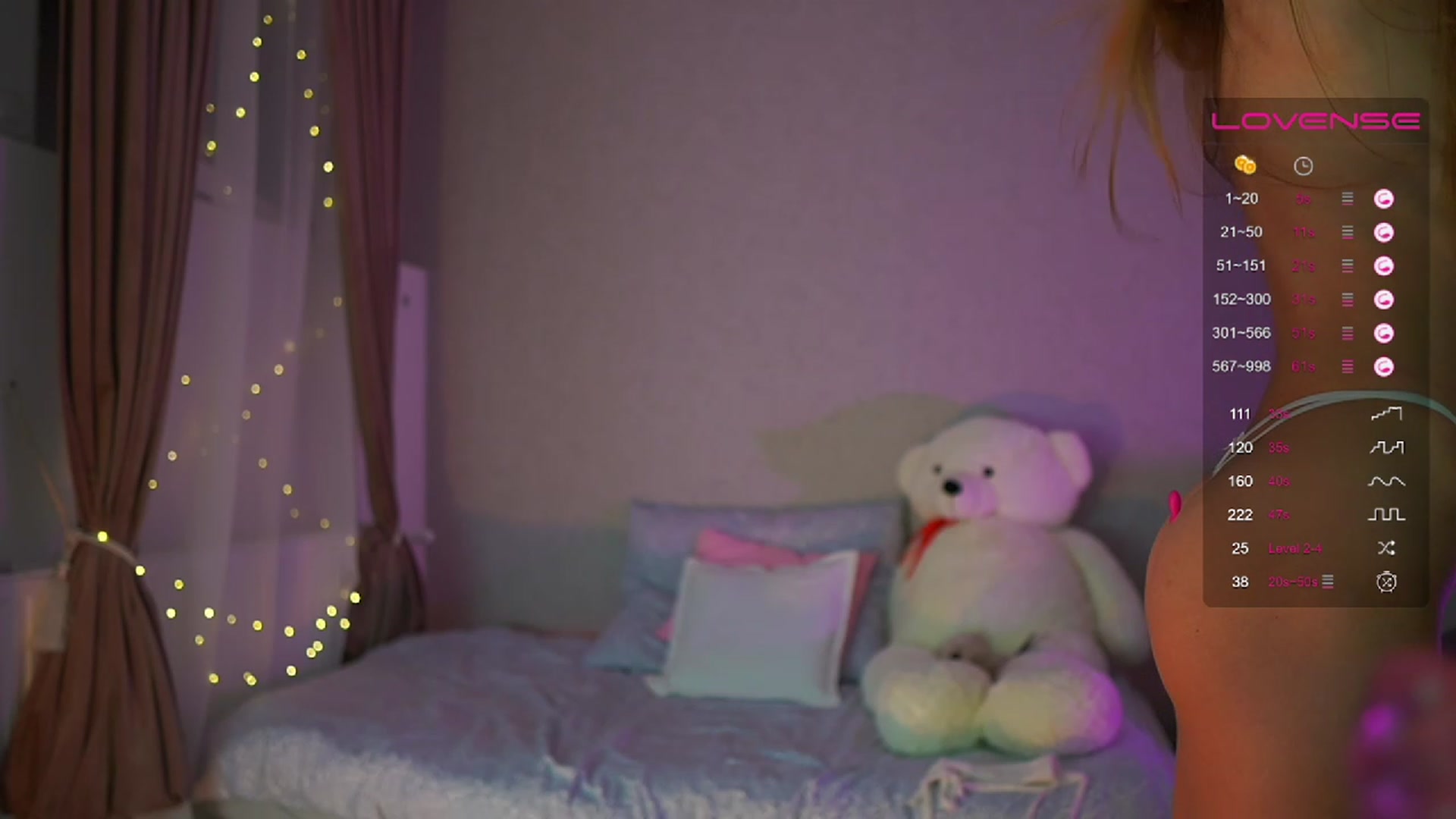 Gallery image thumbnail from RileyReid_18's myfreecams stream on, 06/10/2023, 23:24 image 5 of 20