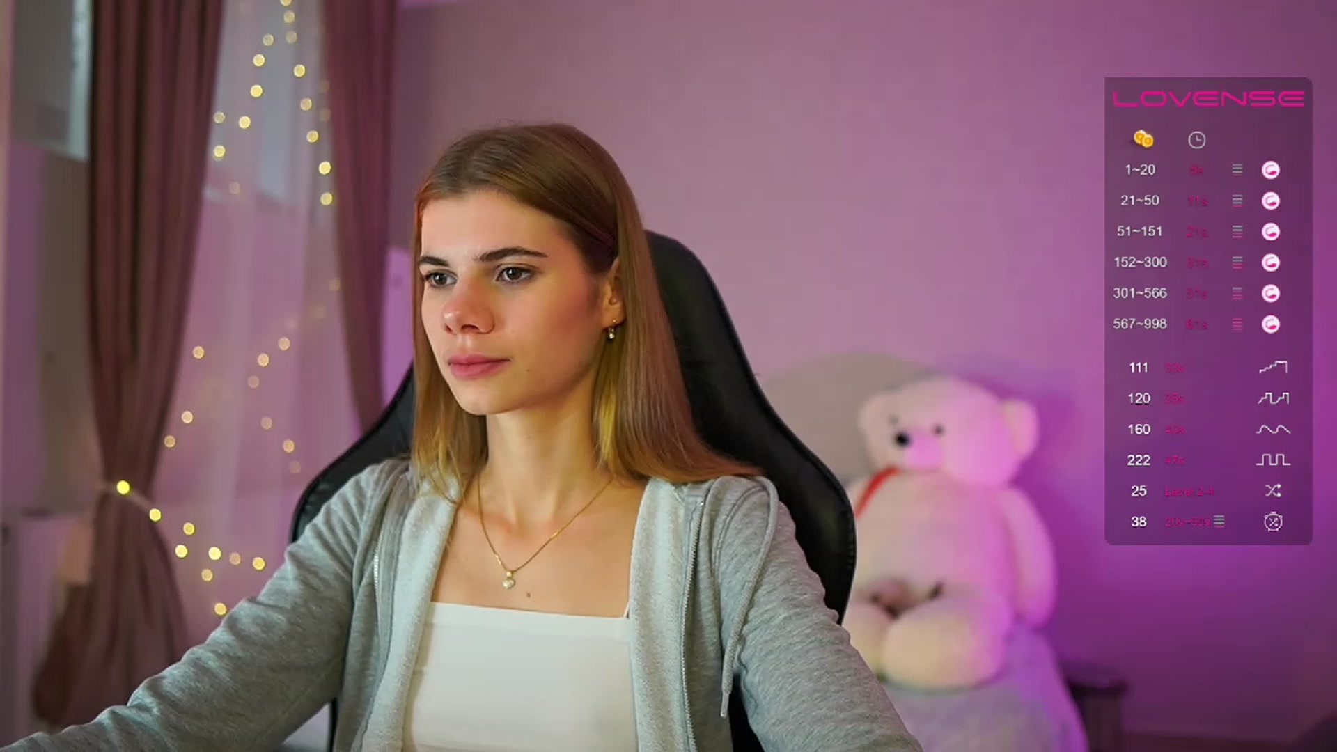 Gallery image thumbnail from RileyReid_18's myfreecams stream on, 06/11/2023, 13:57 image 9 of 20