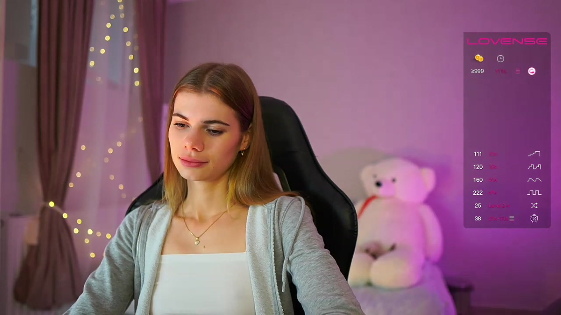 Gallery image thumbnail from RileyReid_18's myfreecams stream on, 06/11/2023, 13:57 image 11 of 20