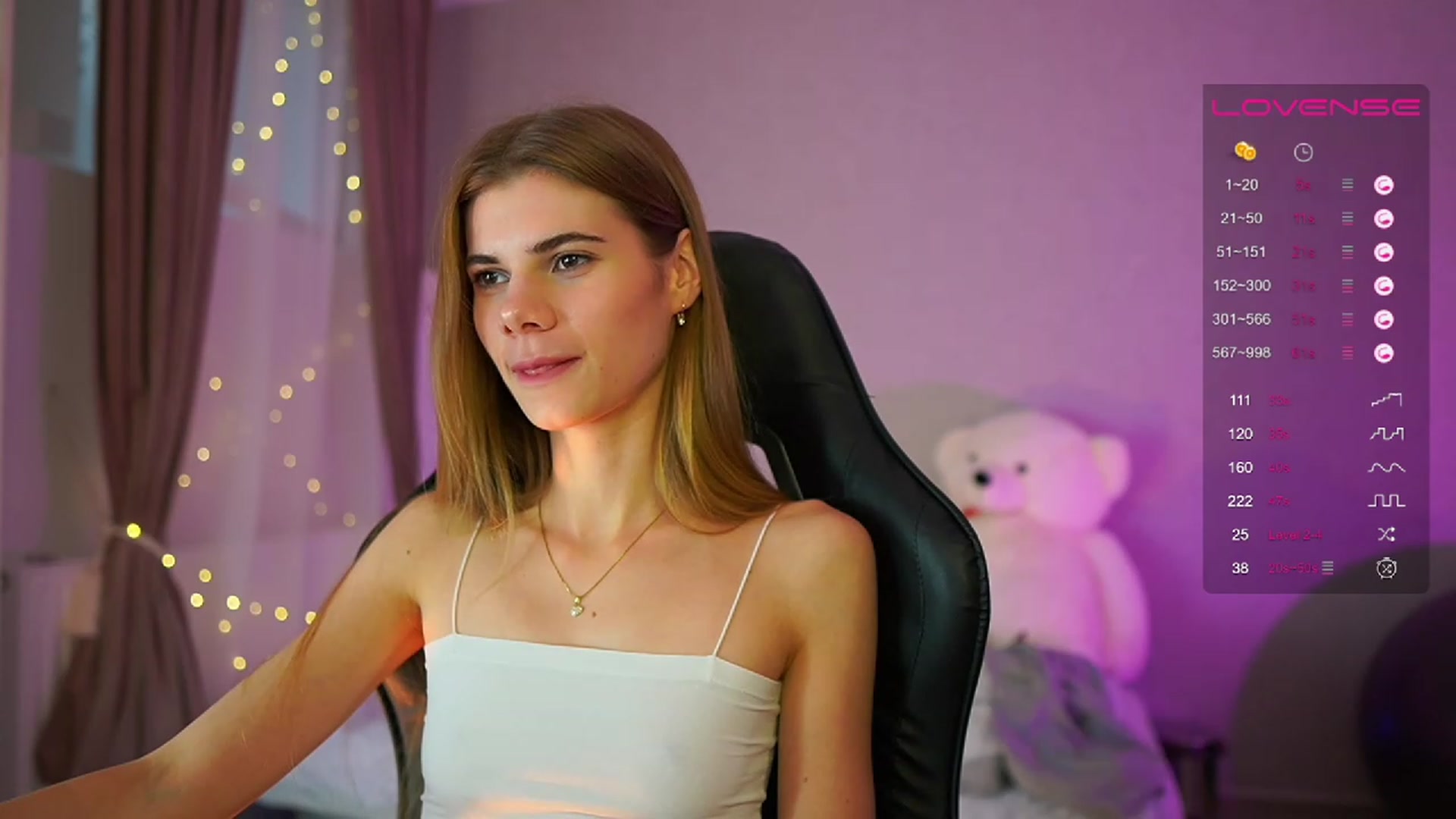 Gallery image thumbnail from RileyReid_18's myfreecams stream on, 06/11/2023, 13:57 image 17 of 20