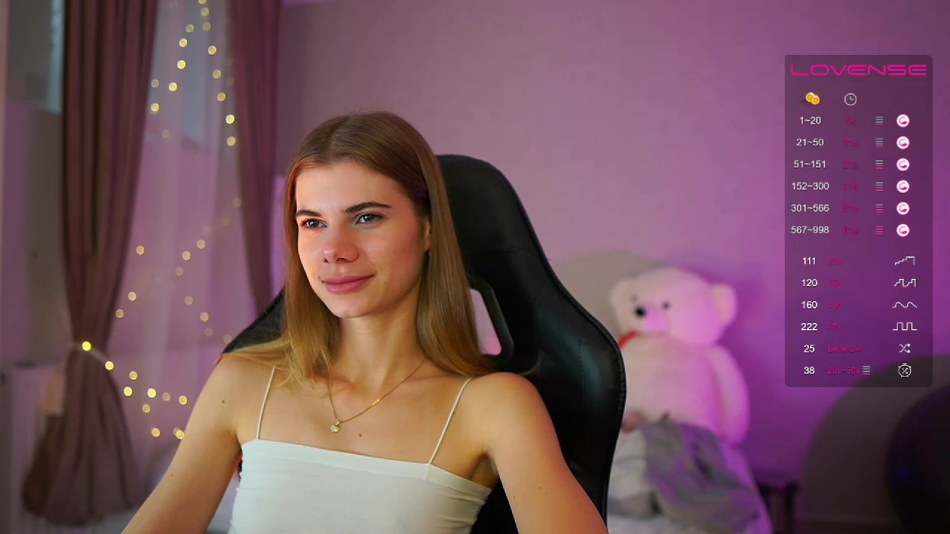 Gallery image thumbnail from RileyReid_18's myfreecams stream on, 06/11/2023, 13:57 image 19 of 20