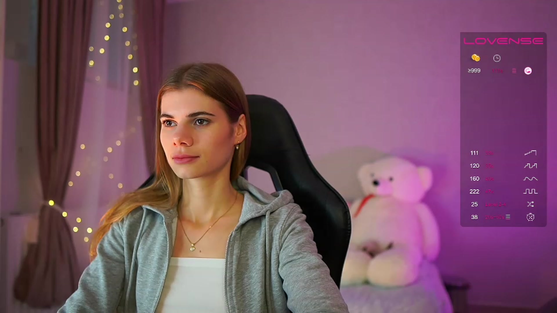 Gallery image thumbnail from RileyReid_18's myfreecams stream on, 06/11/2023, 13:57 image 12 of 20