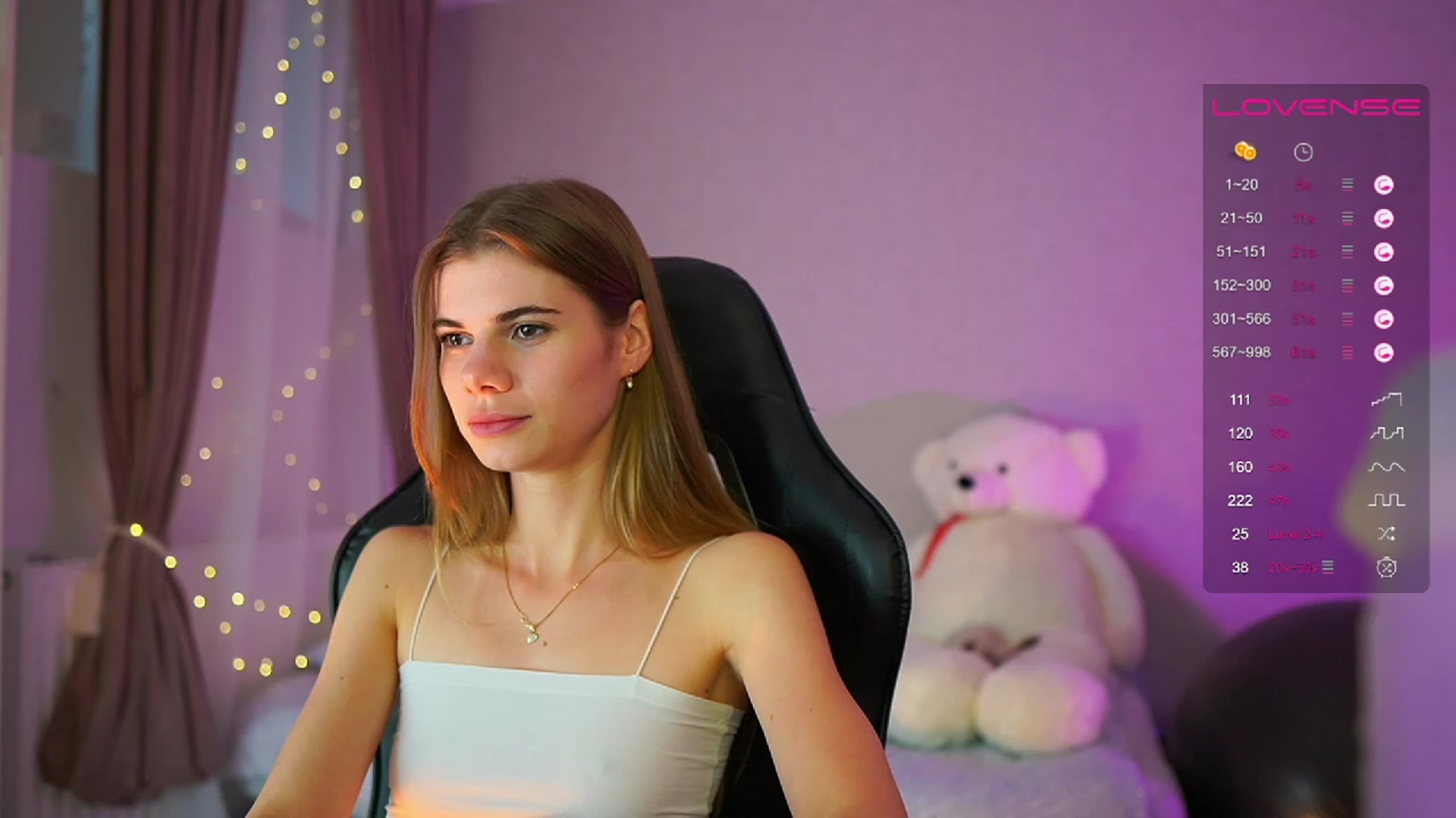 Gallery image thumbnail from RileyReid_18's myfreecams stream on, 06/11/2023, 17:11 image 2 of 20