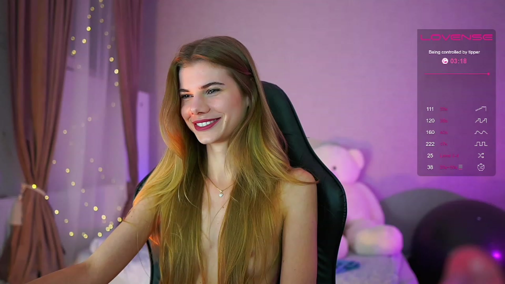 Gallery image thumbnail from RileyReid_18's myfreecams stream on, 06/14/2023, 20:52 image 15 of 20