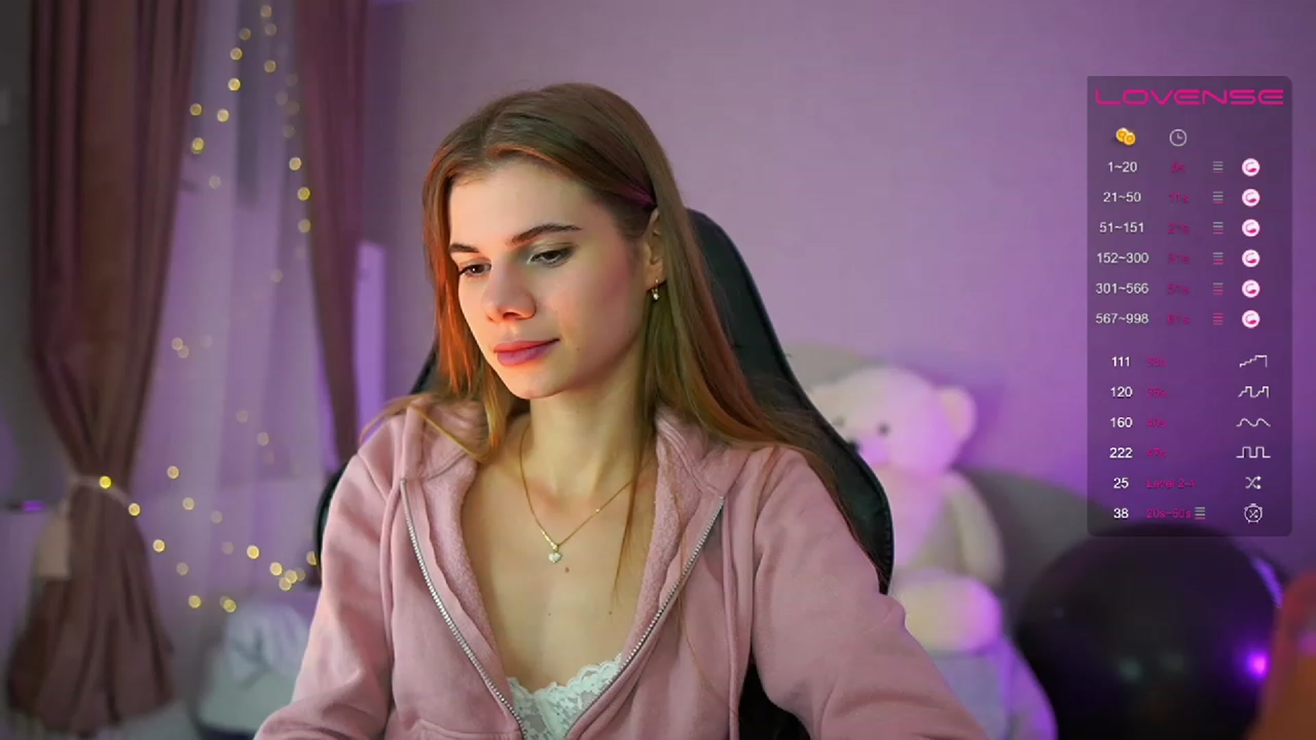 Gallery image thumbnail from RileyReid_18's myfreecams stream on, 06/16/2023, 18:42 image 11 of 20
