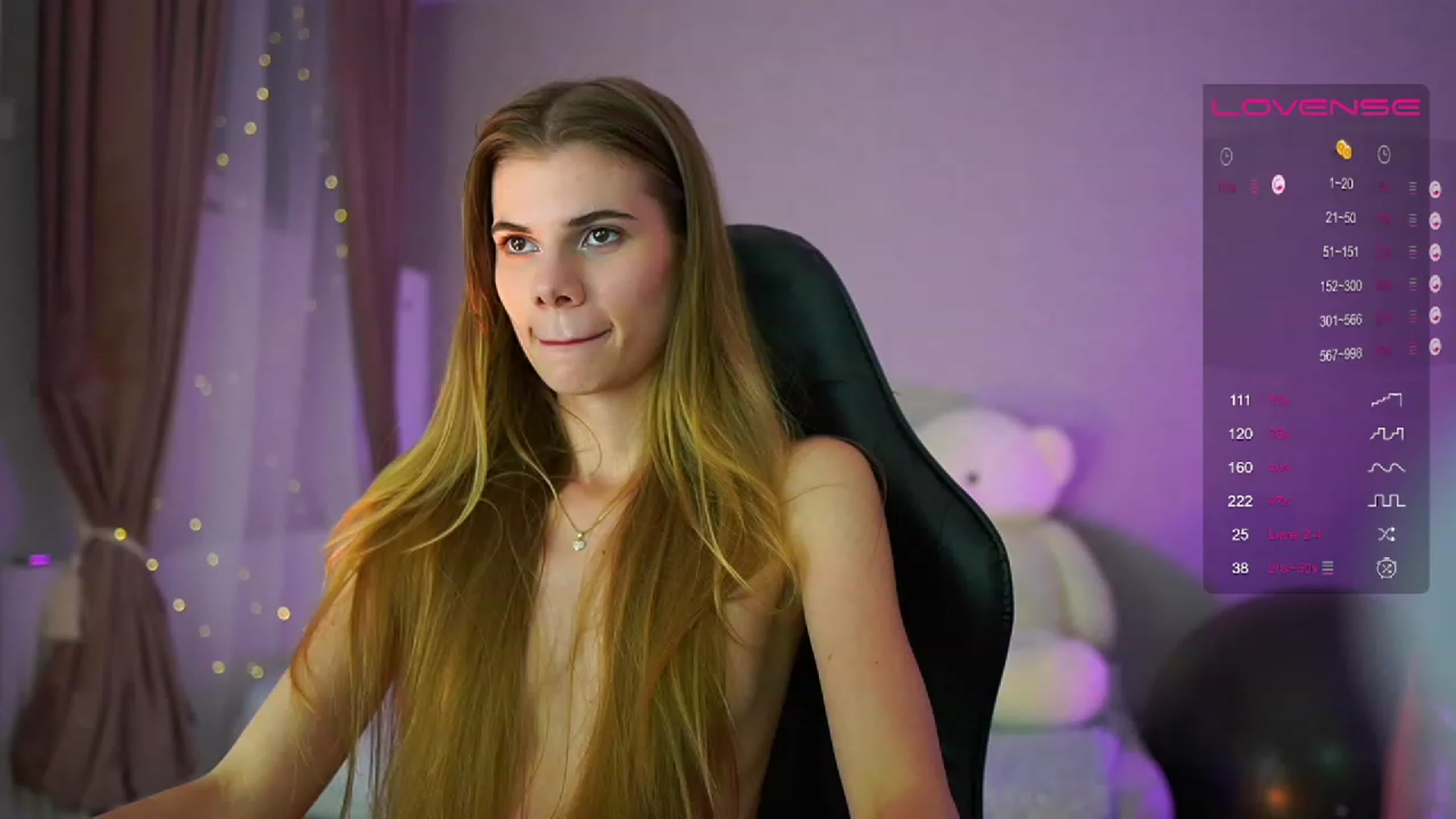 Gallery image thumbnail from RileyReid_18's myfreecams stream on, 06/16/2023, 23:09 image 19 of 20