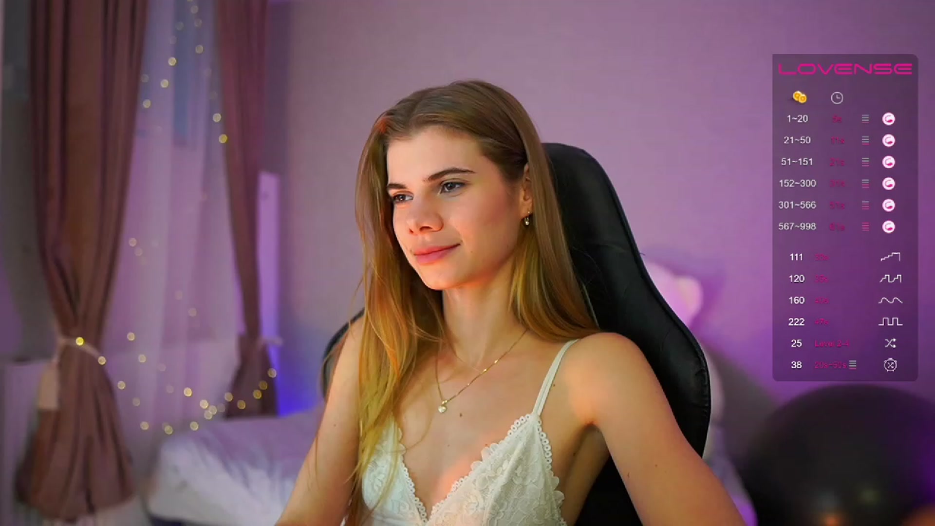 Gallery image thumbnail from RileyReid_18's myfreecams stream on, 06/18/2023, 15:55 image 10 of 20