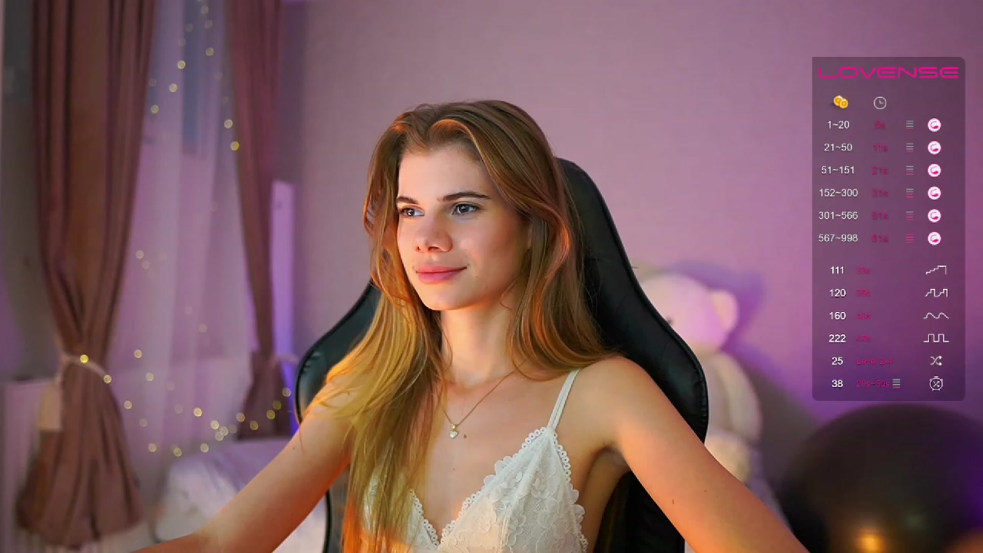 Gallery image thumbnail from RileyReid_18's myfreecams stream on, 06/18/2023, 16:59 image 10 of 20