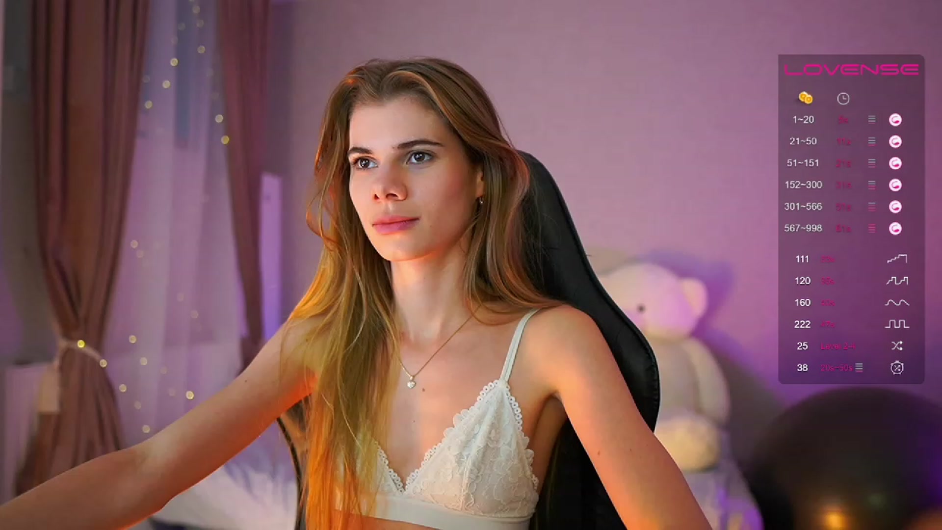 Gallery image thumbnail from RileyReid_18's myfreecams stream on, 06/18/2023, 16:59 image 5 of 20