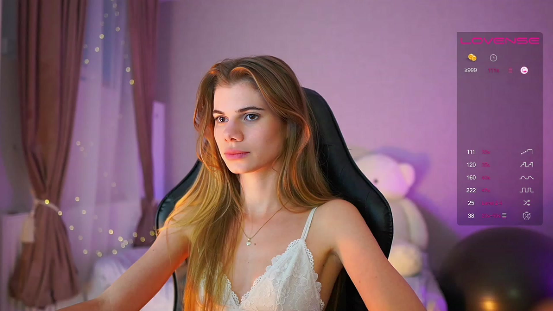 Gallery image thumbnail from RileyReid_18's myfreecams stream on, 06/18/2023, 16:59 image 8 of 20