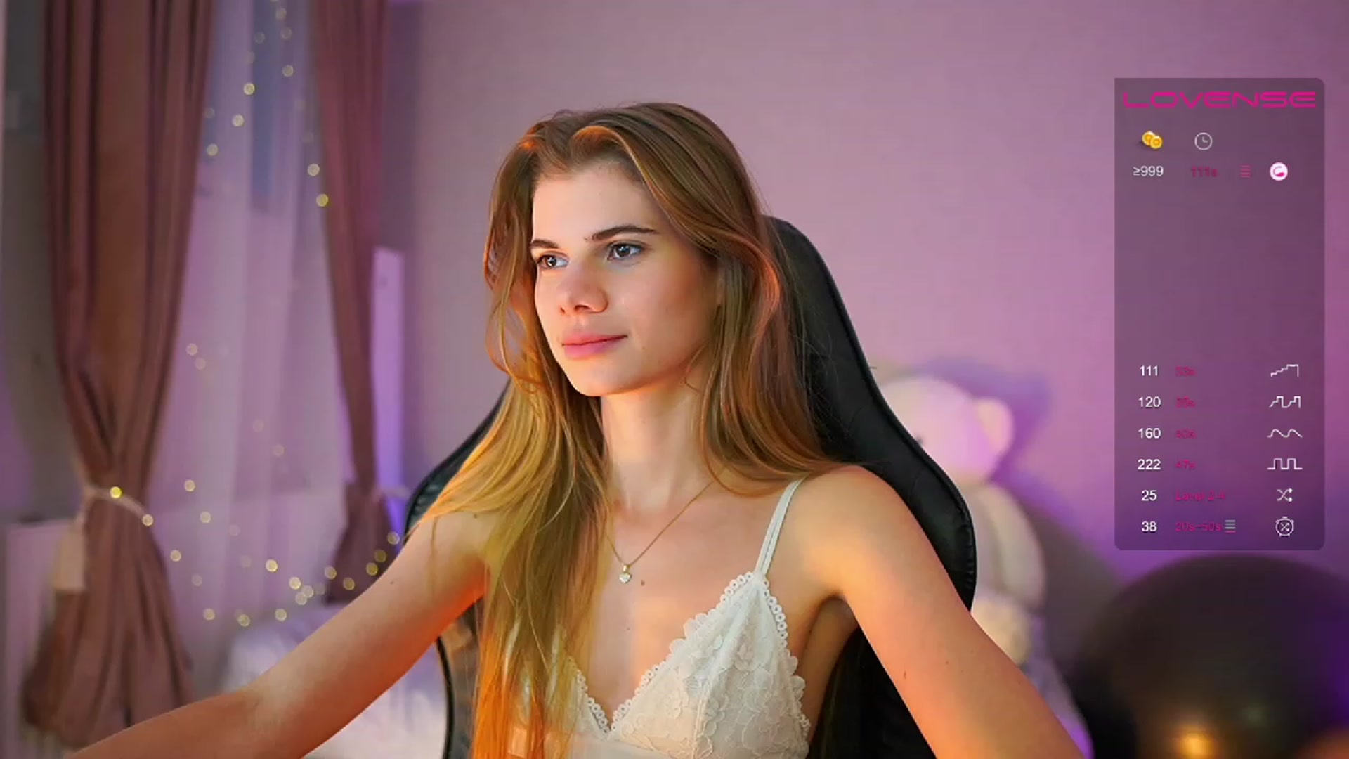 Gallery image thumbnail from RileyReid_18's myfreecams stream on, 06/18/2023, 16:59 image 7 of 20