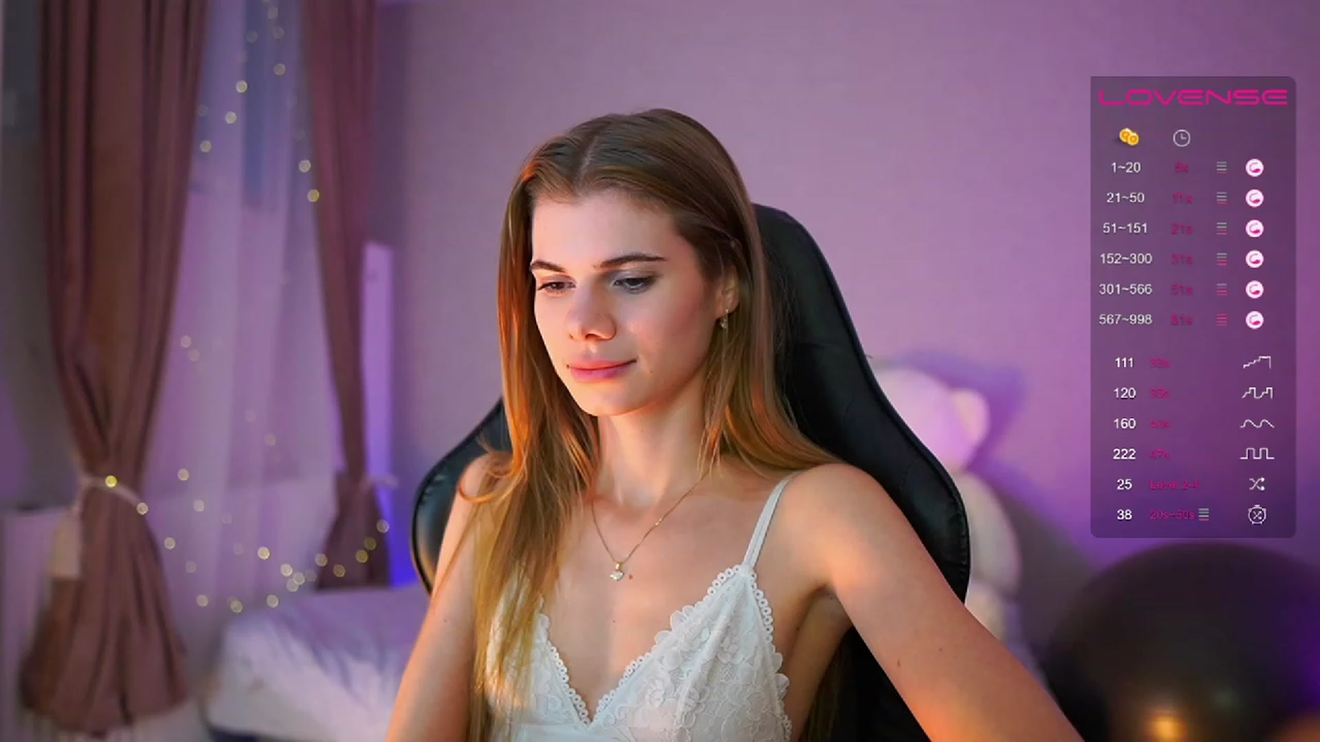 Gallery image thumbnail from RileyReid_18's myfreecams stream on, 06/18/2023, 16:59 image 1 of 20