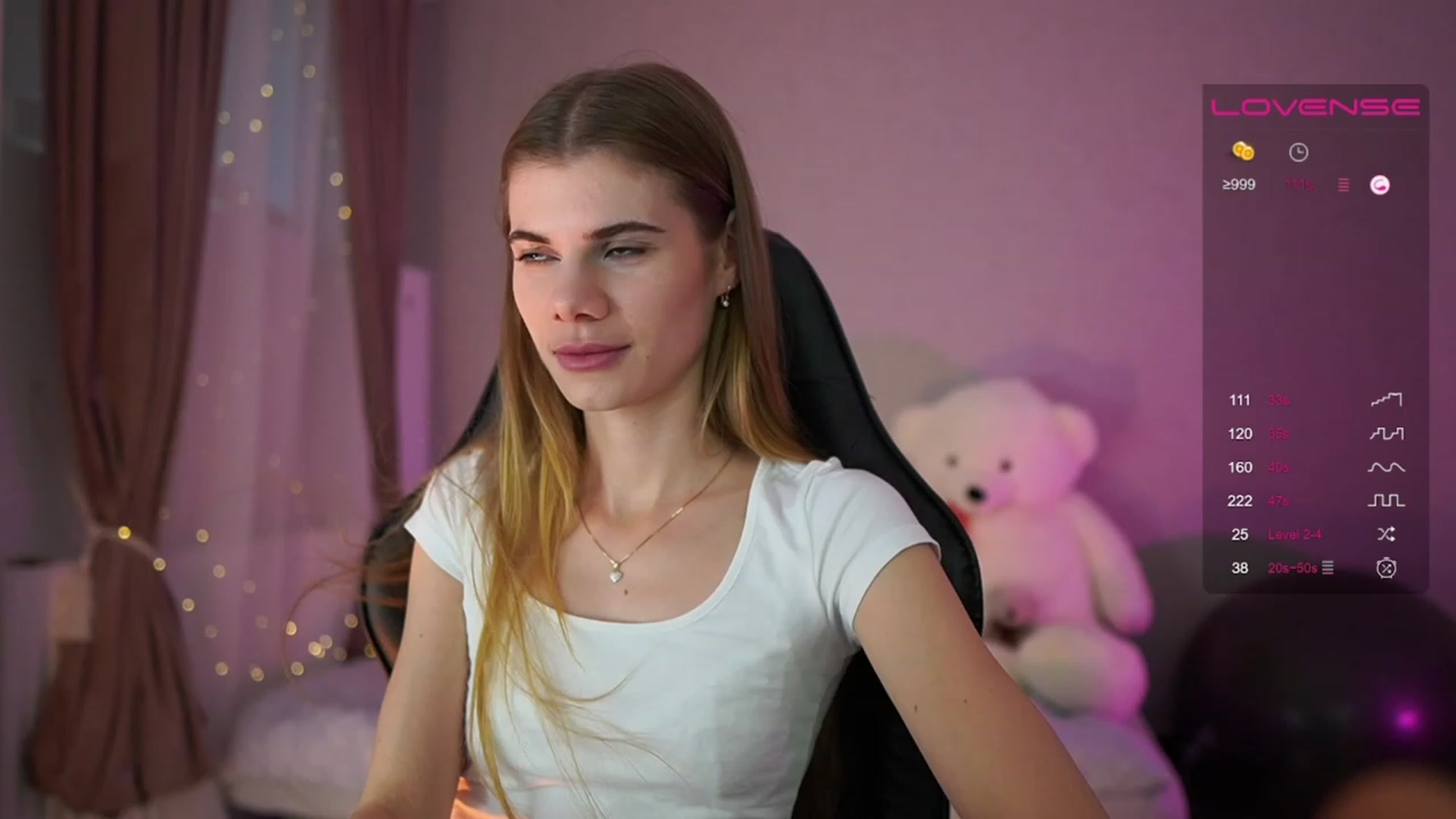 Gallery image thumbnail from RileyReid_18's myfreecams stream on, 06/20/2023, 13:58 image 5 of 20