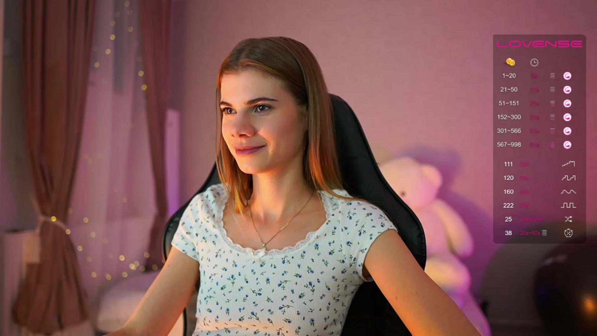 Gallery image thumbnail from RileyReid_18's myfreecams stream on, 06/20/2023, 18:08 image 13 of 20