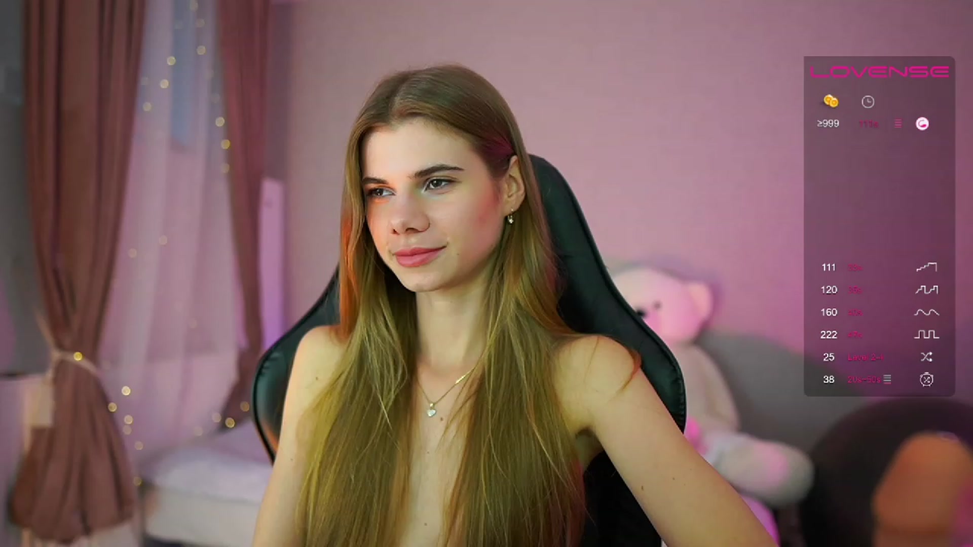 Gallery image thumbnail from RileyReid_18's myfreecams stream on, 06/21/2023, 15:22 image 8 of 20