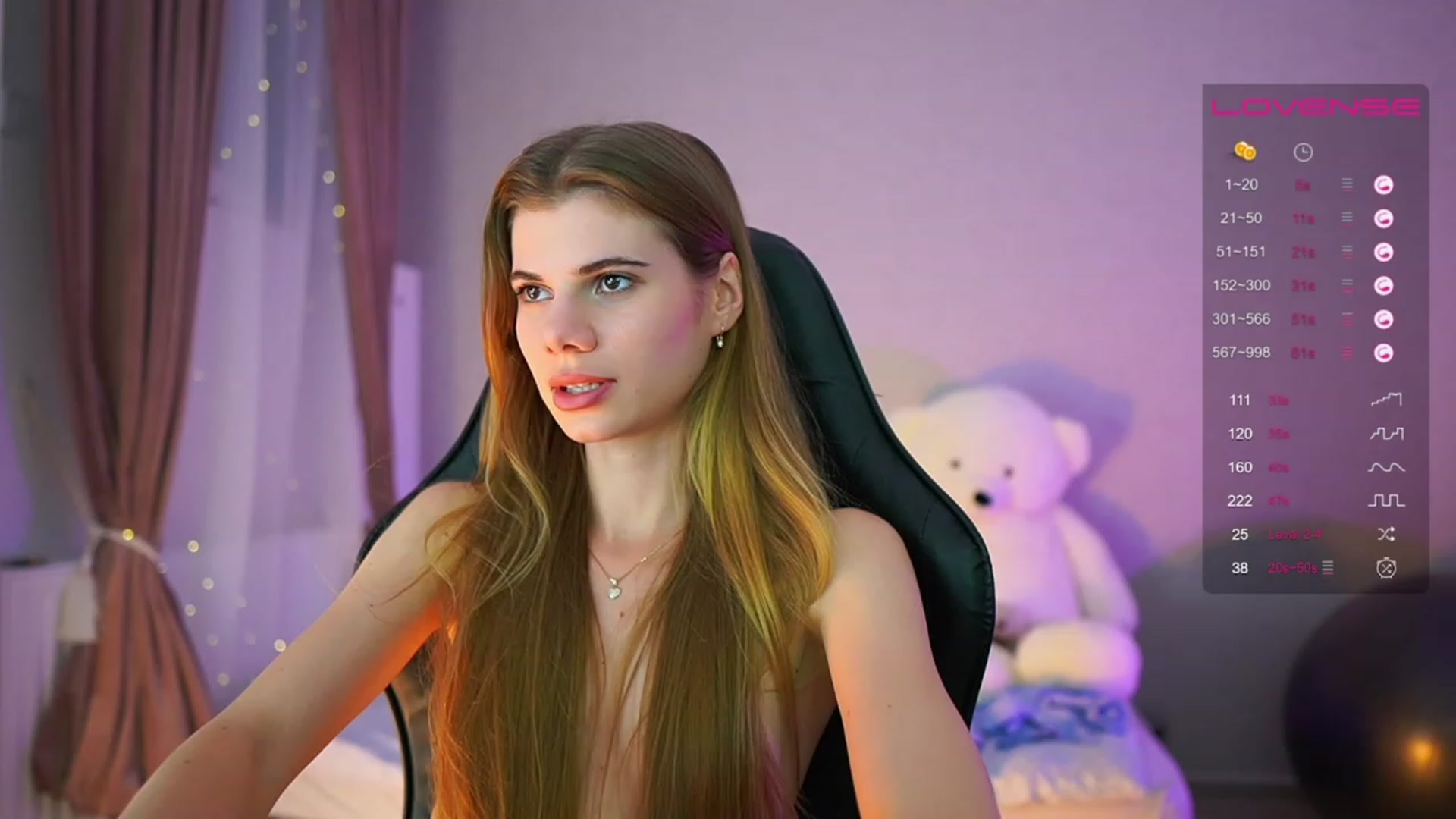 Gallery image thumbnail from RileyReid_18's myfreecams stream on, 06/22/2023, 17:52 image 12 of 20