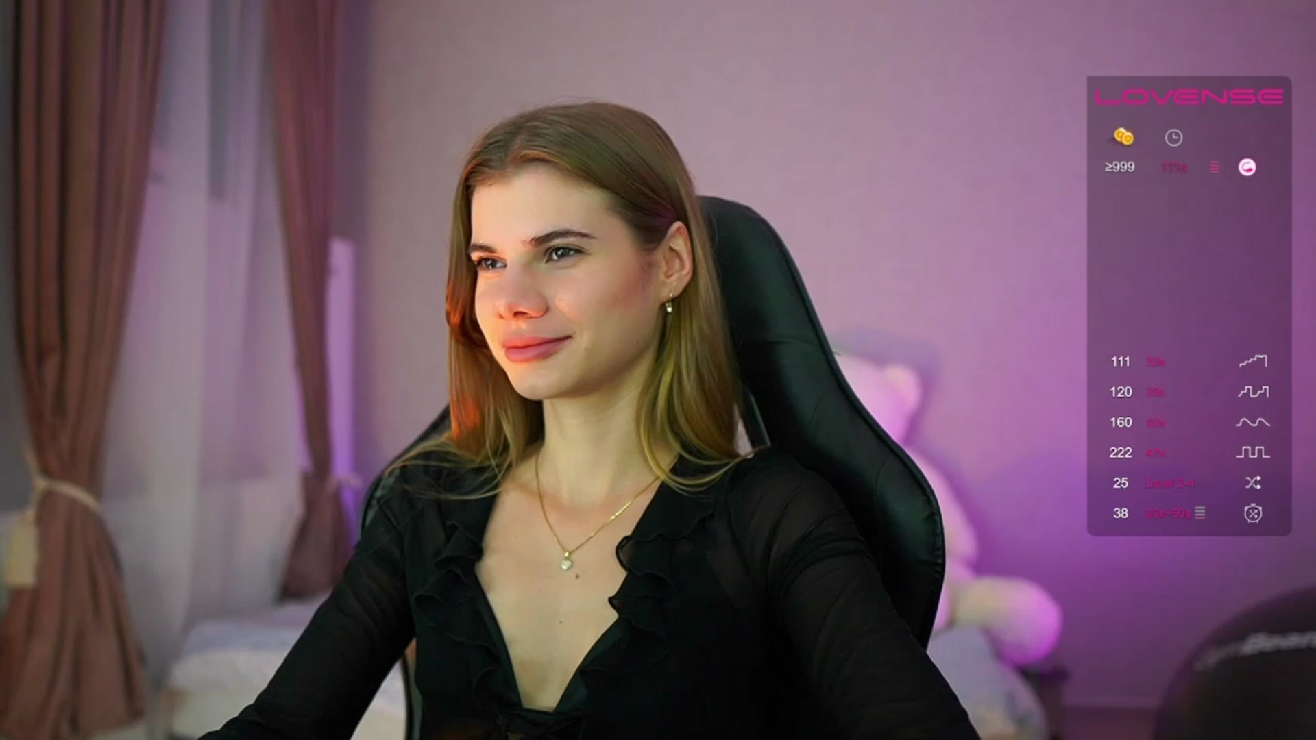 Gallery image thumbnail from RileyReid_18's myfreecams stream on, 06/27/2023, 13:48 image 6 of 20