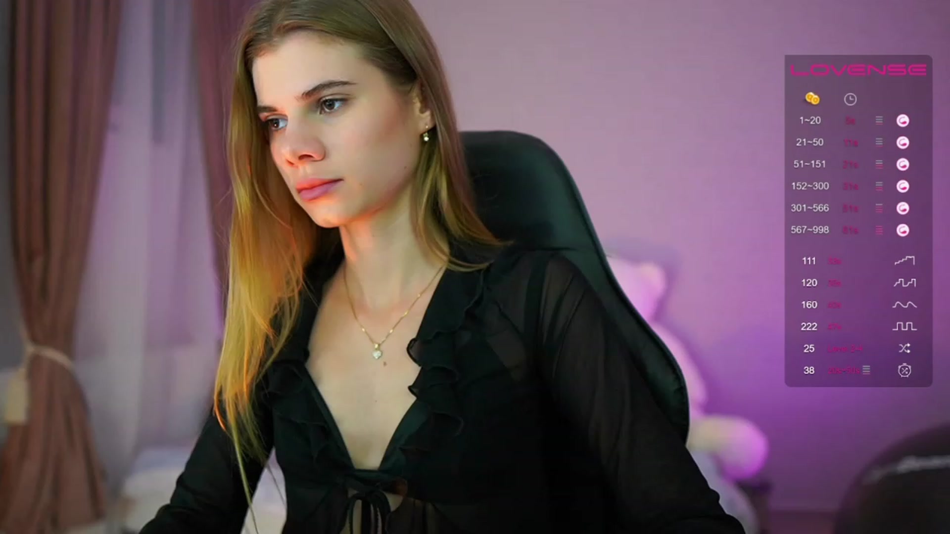 Gallery image thumbnail from RileyReid_18's myfreecams stream on, 06/27/2023, 13:48 image 3 of 20