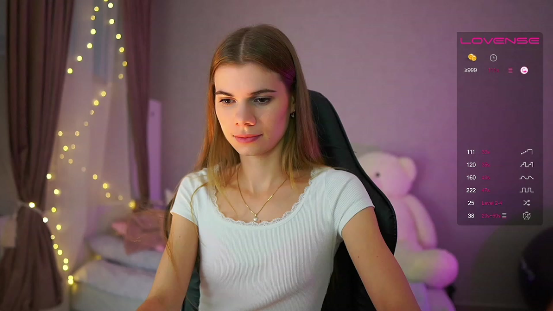 Gallery image thumbnail from RileyReid_18's myfreecams stream on, 06/28/2023, 13:50 image 13 of 20