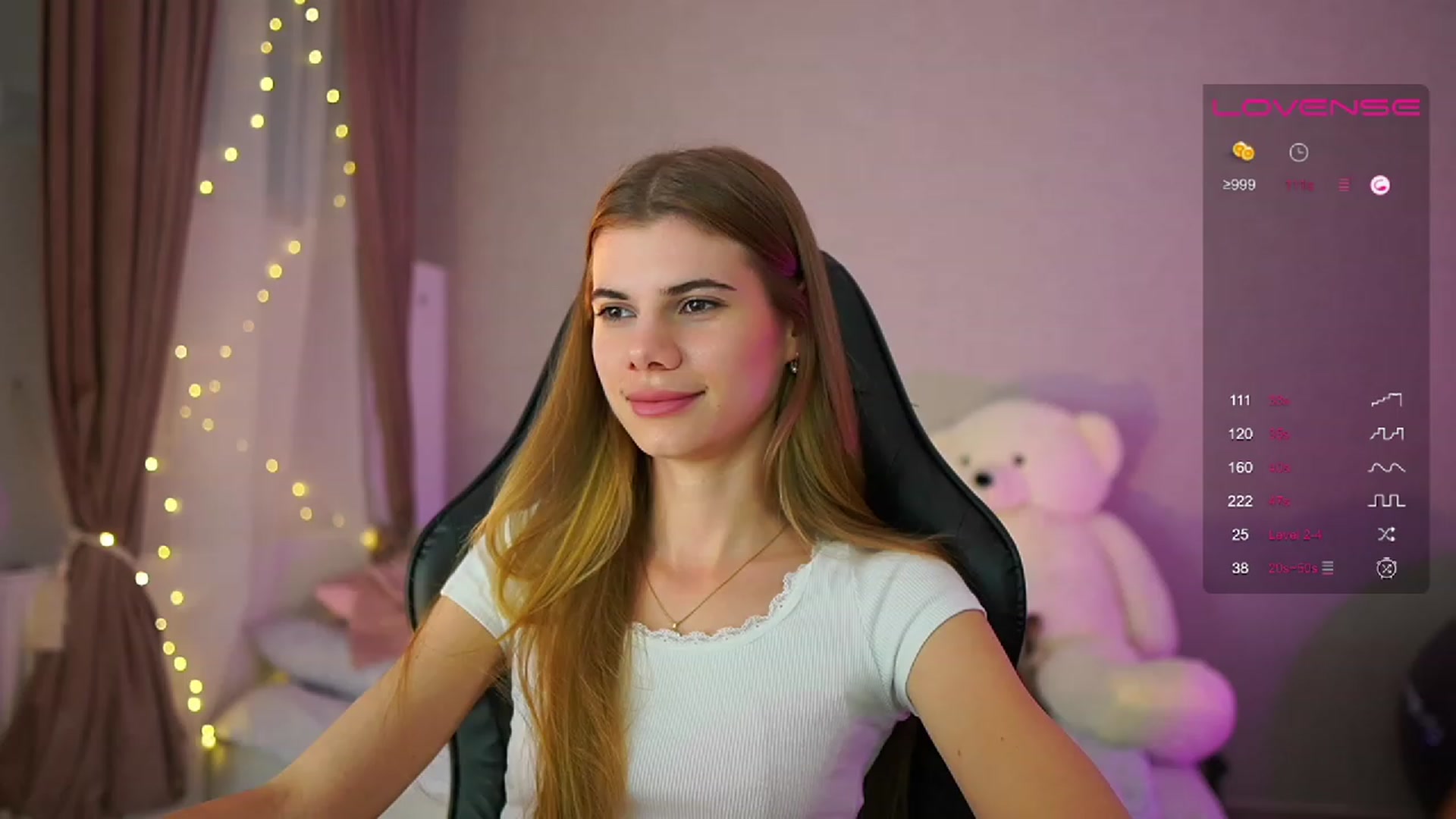 Gallery image thumbnail from RileyReid_18's myfreecams stream on, 06/28/2023, 14:53 image 15 of 20