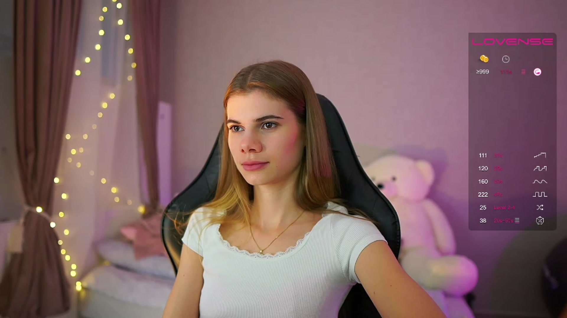 Gallery image thumbnail from RileyReid_18's myfreecams stream on, 06/28/2023, 14:53 image 1 of 20