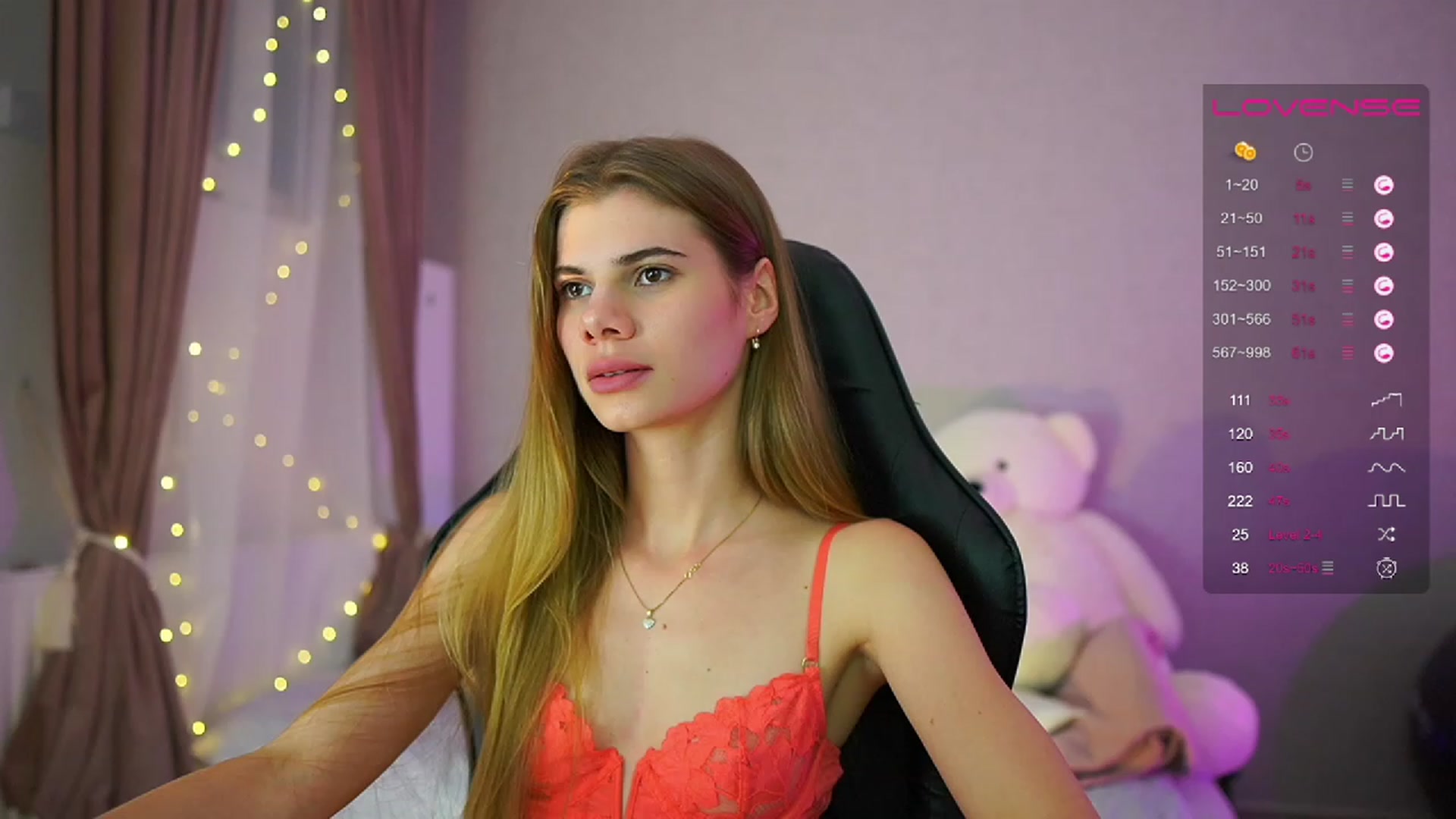 Gallery image thumbnail from RileyReid_18's myfreecams stream on, 06/28/2023, 17:44 image 14 of 20