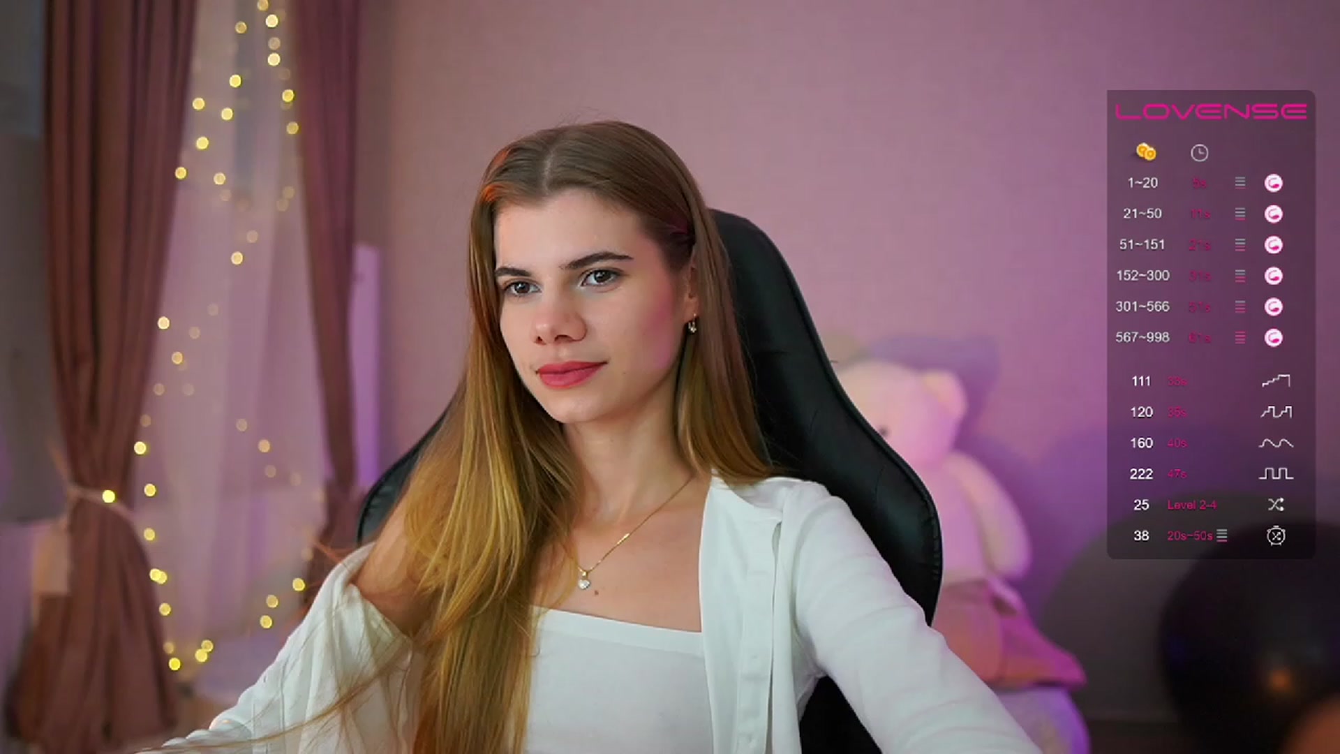 Gallery image thumbnail from RileyReid_18's myfreecams stream on, 06/29/2023, 14:35 image 13 of 20