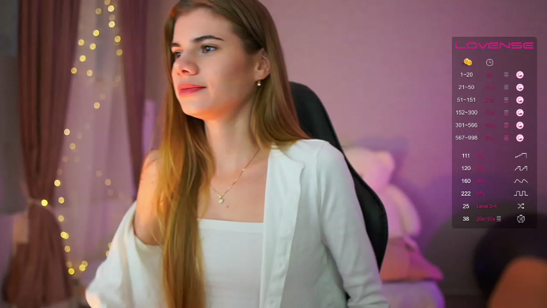 Gallery image thumbnail from RileyReid_18's myfreecams stream on, 06/29/2023, 14:35 image 14 of 20