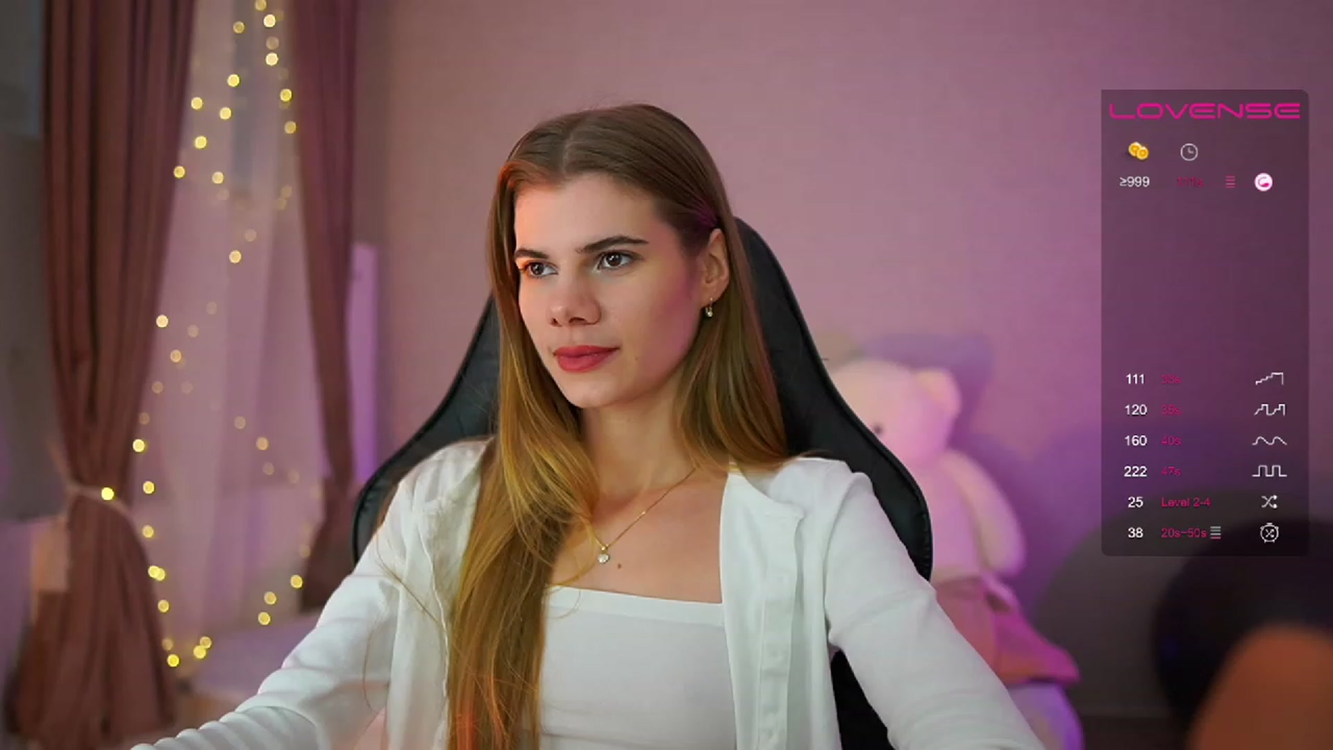 Gallery image thumbnail from RileyReid_18's myfreecams stream on, 06/29/2023, 14:35 image 15 of 20