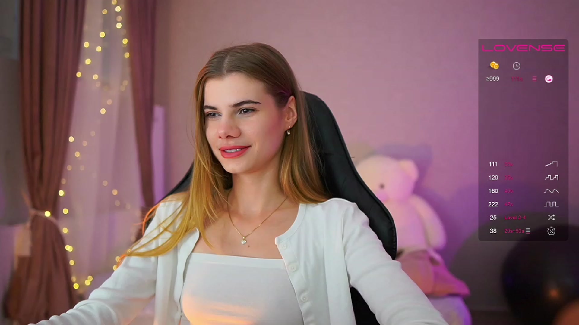 Gallery image thumbnail from RileyReid_18's myfreecams stream on, 06/29/2023, 14:35 image 3 of 20