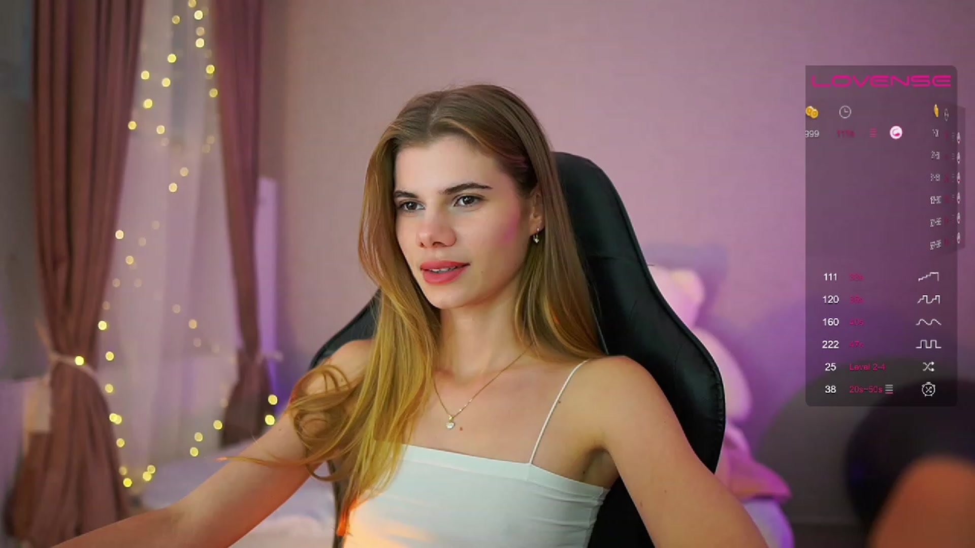 Gallery image thumbnail from RileyReid_18's myfreecams stream on, 06/29/2023, 15:40 image 6 of 20