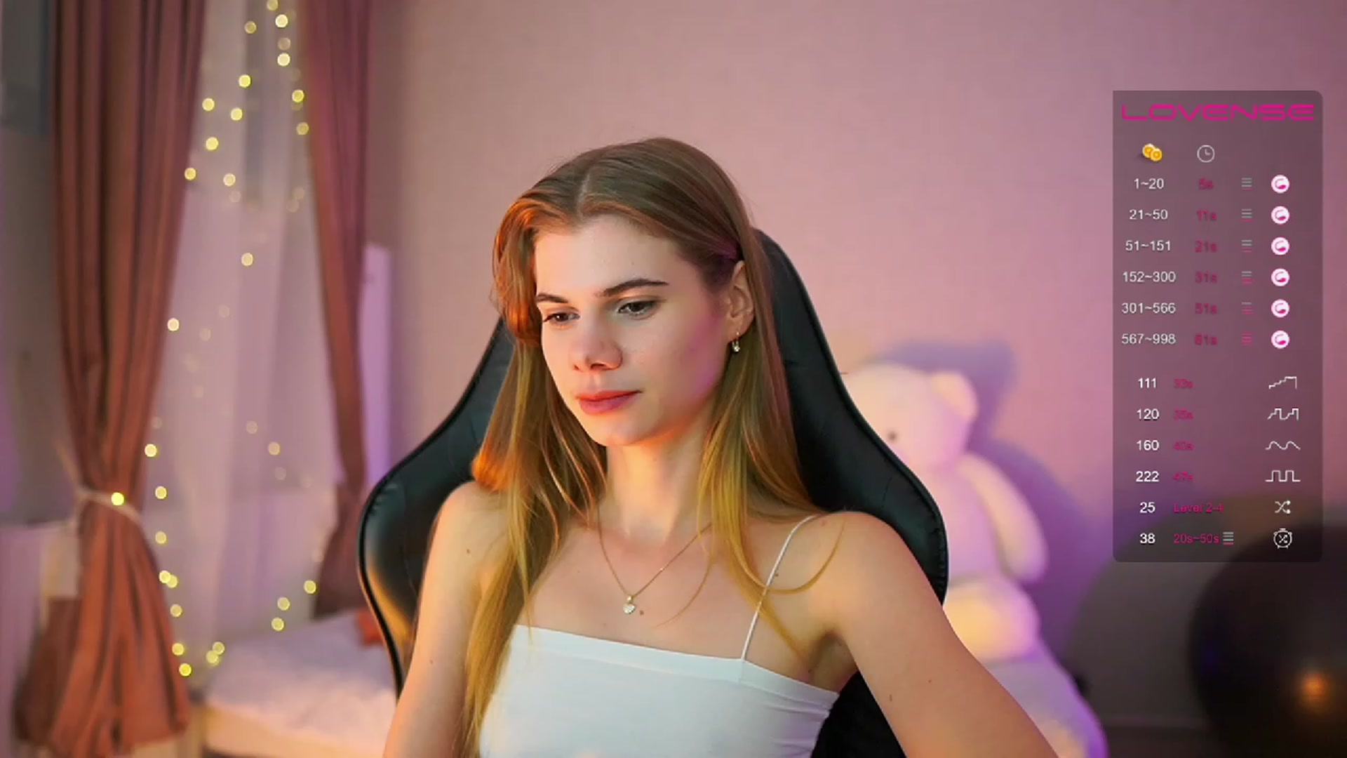 Gallery image thumbnail from RileyReid_18's myfreecams stream on, 06/29/2023, 18:01 image 1 of 20