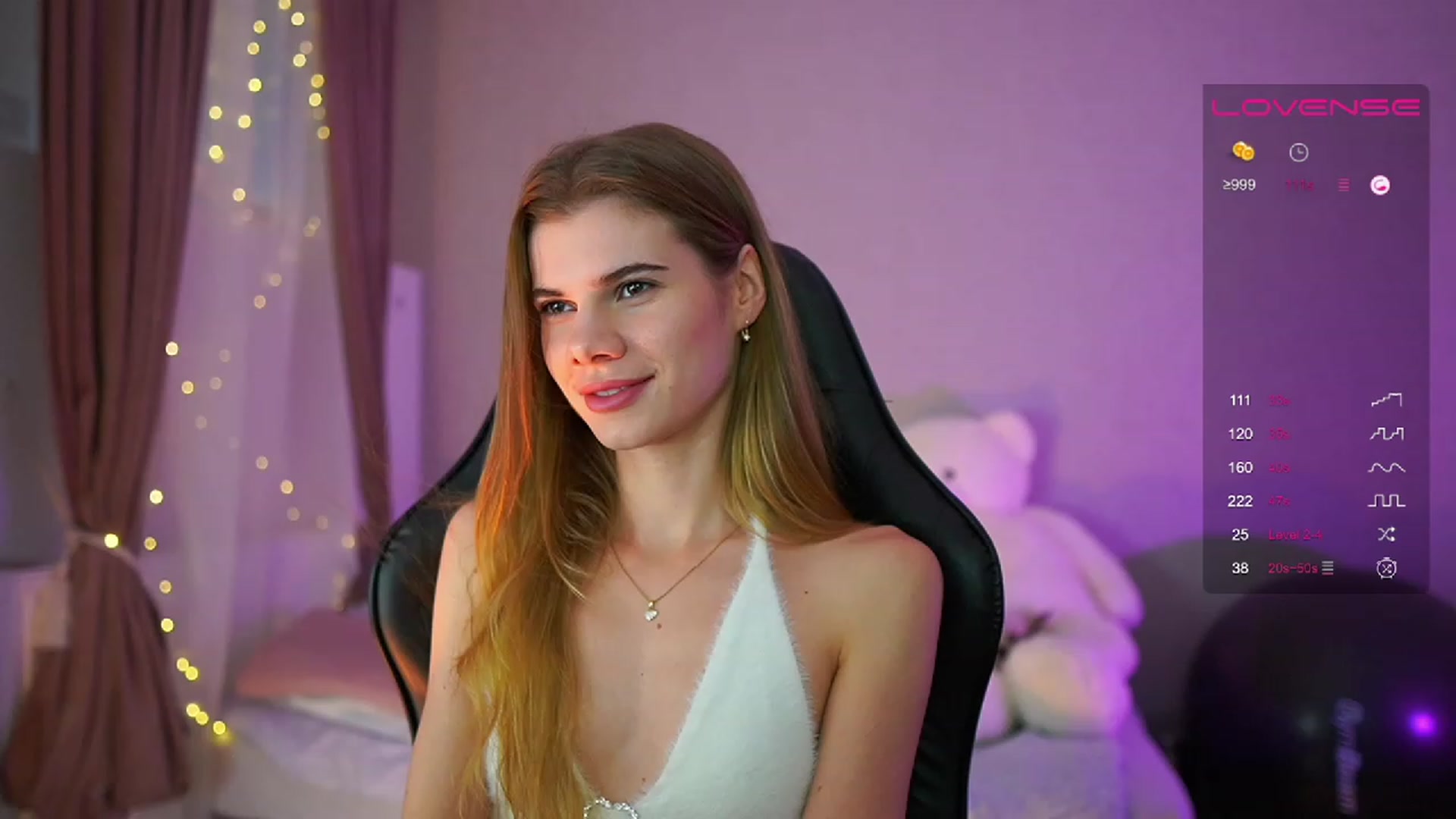 Gallery image thumbnail from RileyReid_18's myfreecams stream on, 07/01/2023, 14:26 image 17 of 20