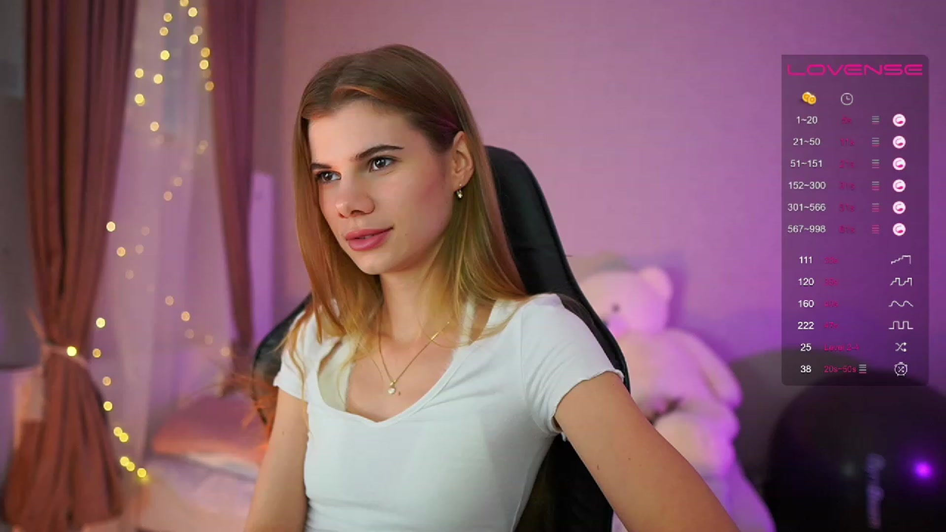 Gallery image thumbnail from RileyReid_18's myfreecams stream on, 07/01/2023, 14:26 image 13 of 20