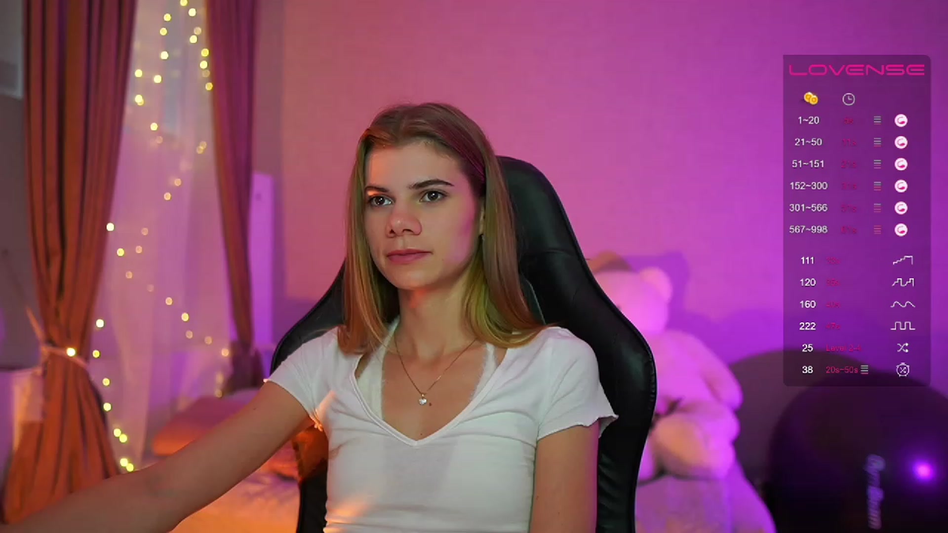 Gallery image thumbnail from RileyReid_18's myfreecams stream on, 07/01/2023, 14:26 image 8 of 20