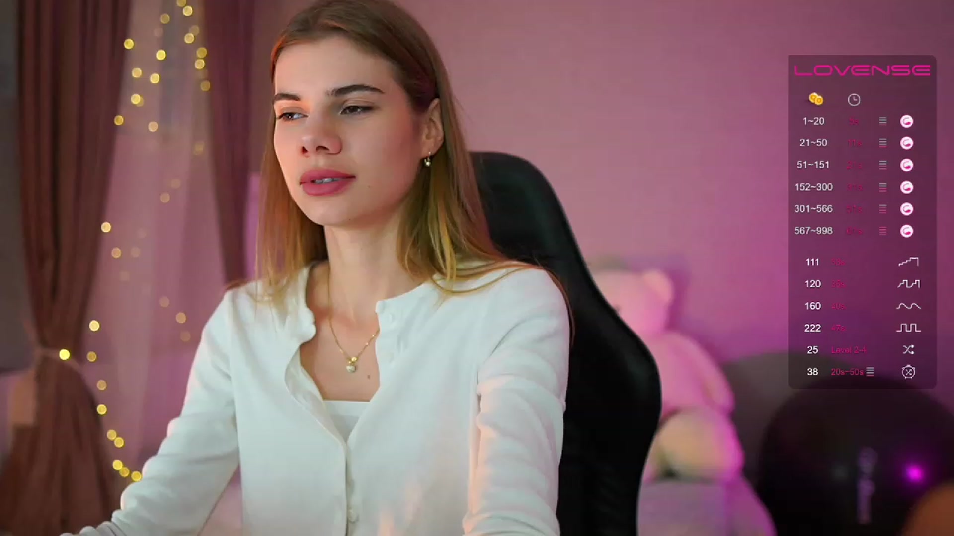 Gallery image thumbnail from RileyReid_18's myfreecams stream on, 07/02/2023, 13:50 image 14 of 20