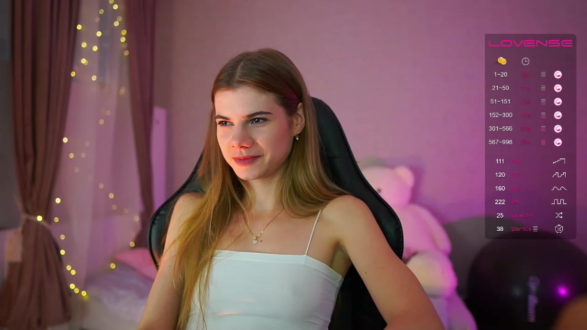 Gallery image thumbnail from RileyReid_18's myfreecams stream on, 07/02/2023, 14:11 image 18 of 20