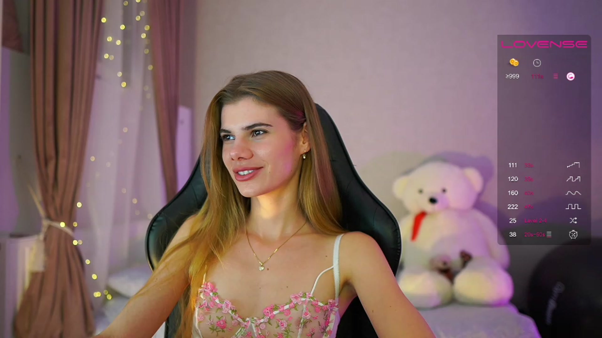 Gallery image thumbnail from RileyReid_18's myfreecams stream on, 07/03/2023, 18:32 image 16 of 20
