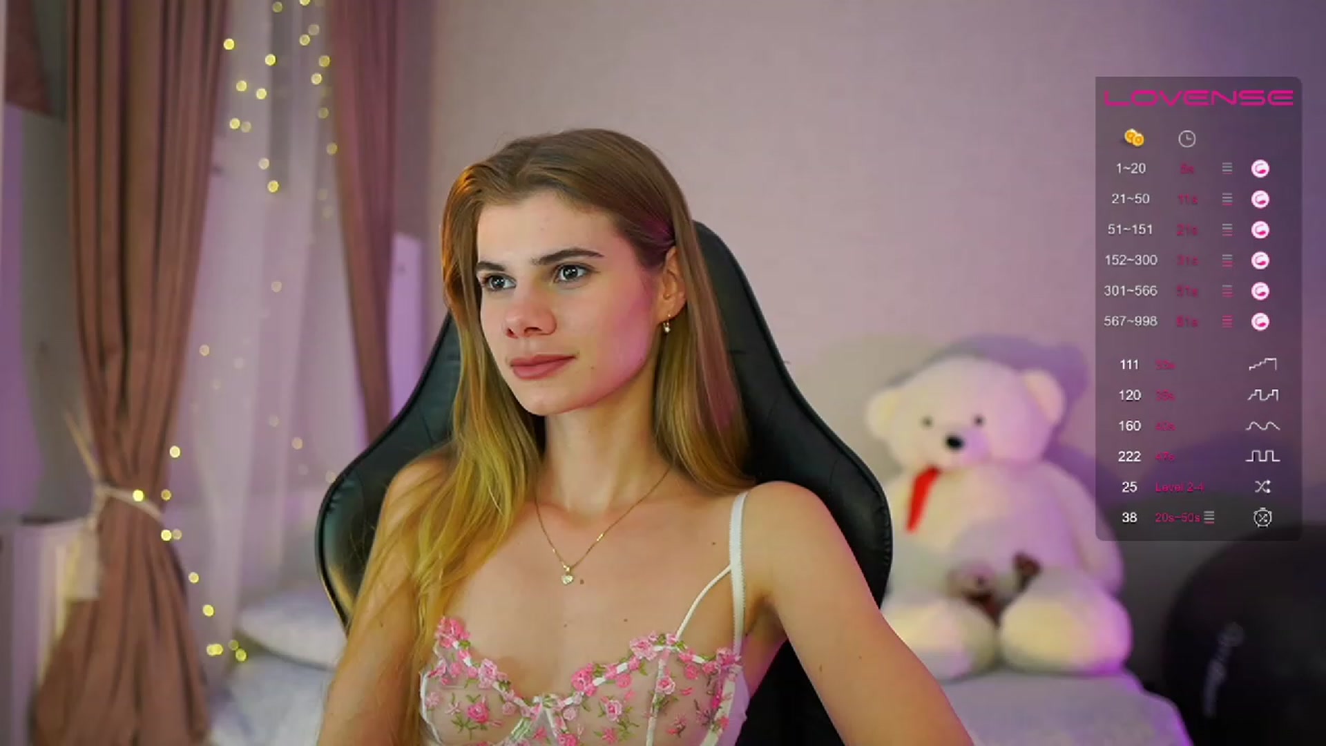 Gallery image thumbnail from RileyReid_18's myfreecams stream on, 07/03/2023, 18:32 image 11 of 20