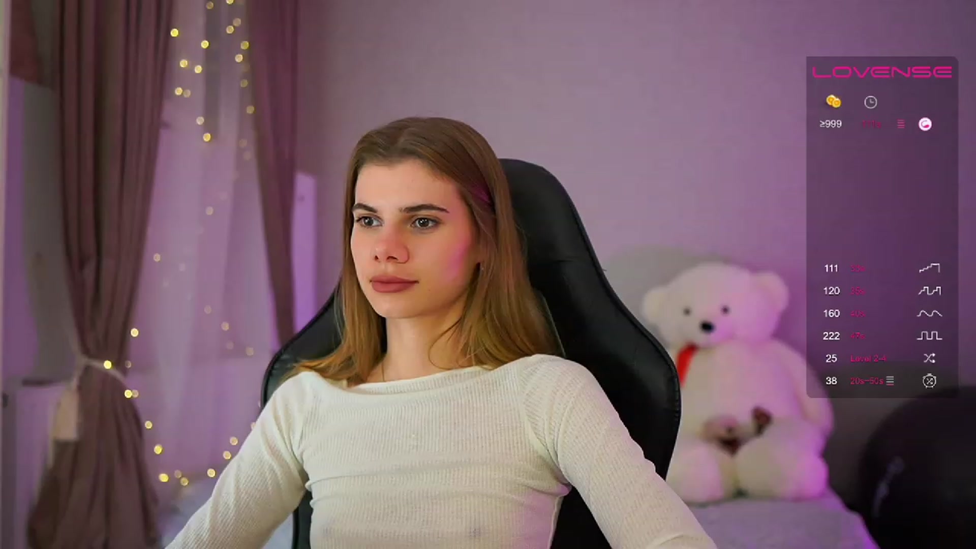 Gallery image thumbnail from RileyReid_18's myfreecams stream on, 07/03/2023, 20:11 image 10 of 20